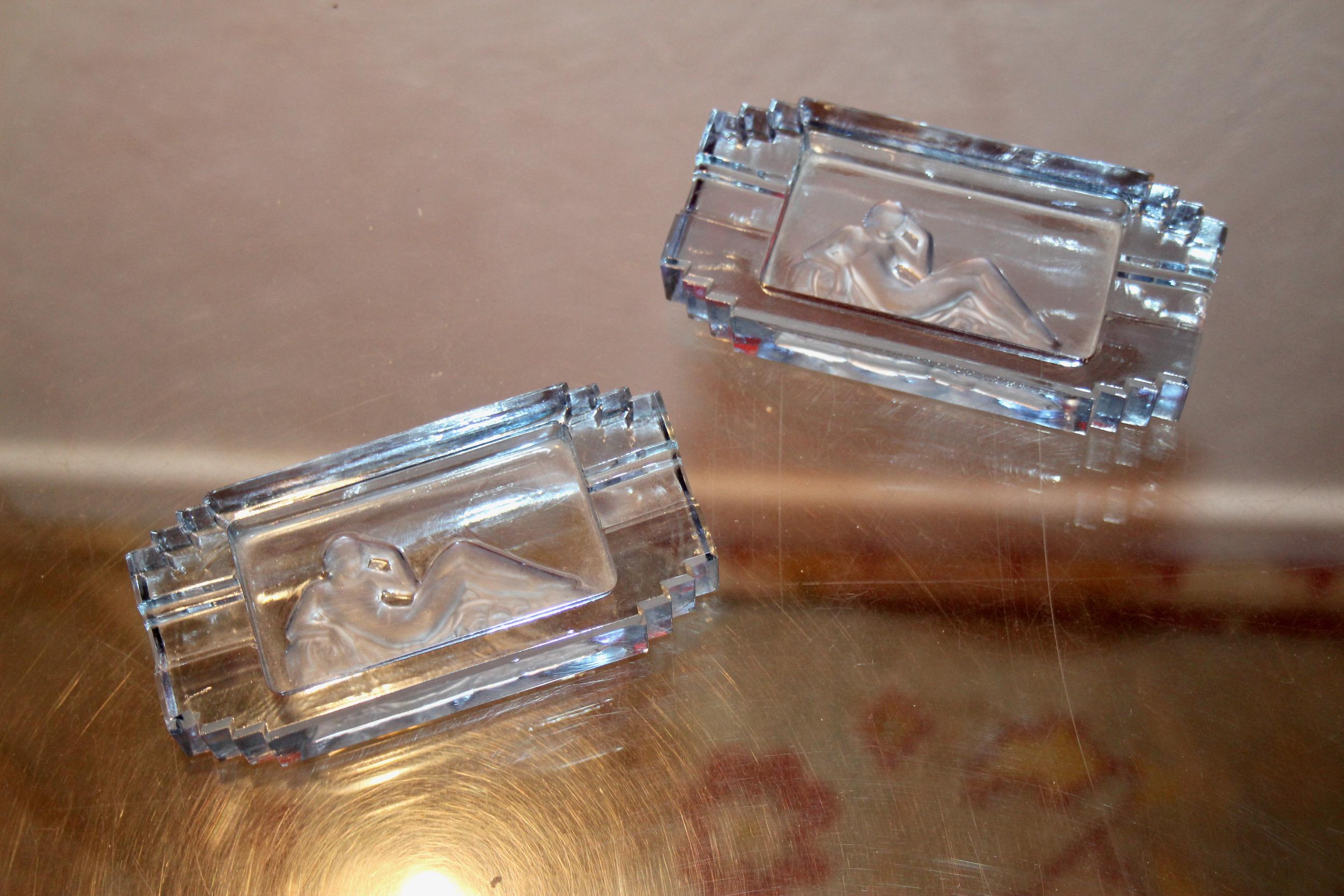 Cendrier Art Déco en verre 