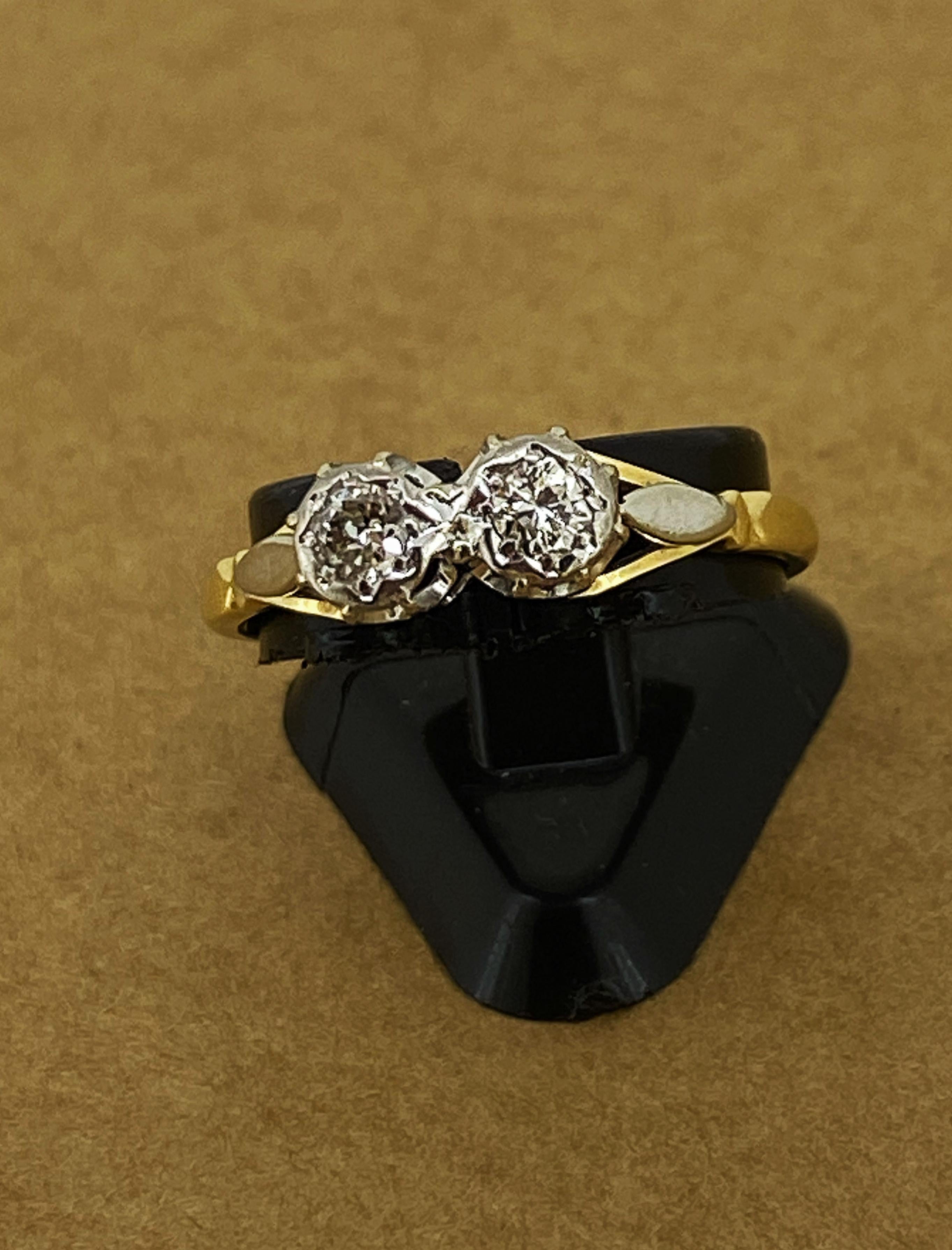 Stone Stone 2 pierres 0.30ct Old-European Cut Diamond Ring en or 18K et platine Excellent état - En vente à MELBOURNE, AU