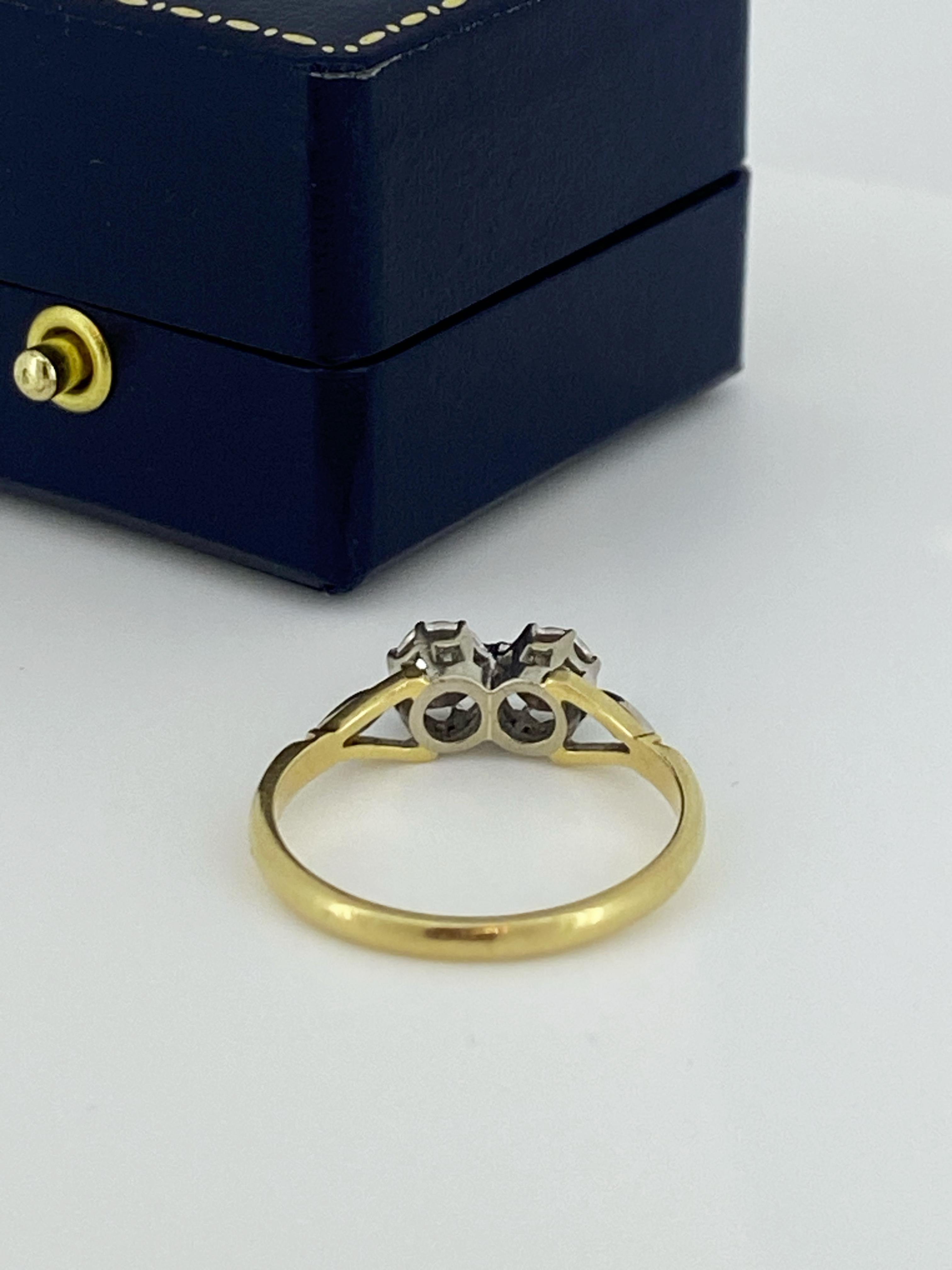 Stone Stone 2 pierres 0.30ct Old-European Cut Diamond Ring en or 18K et platine en vente 2