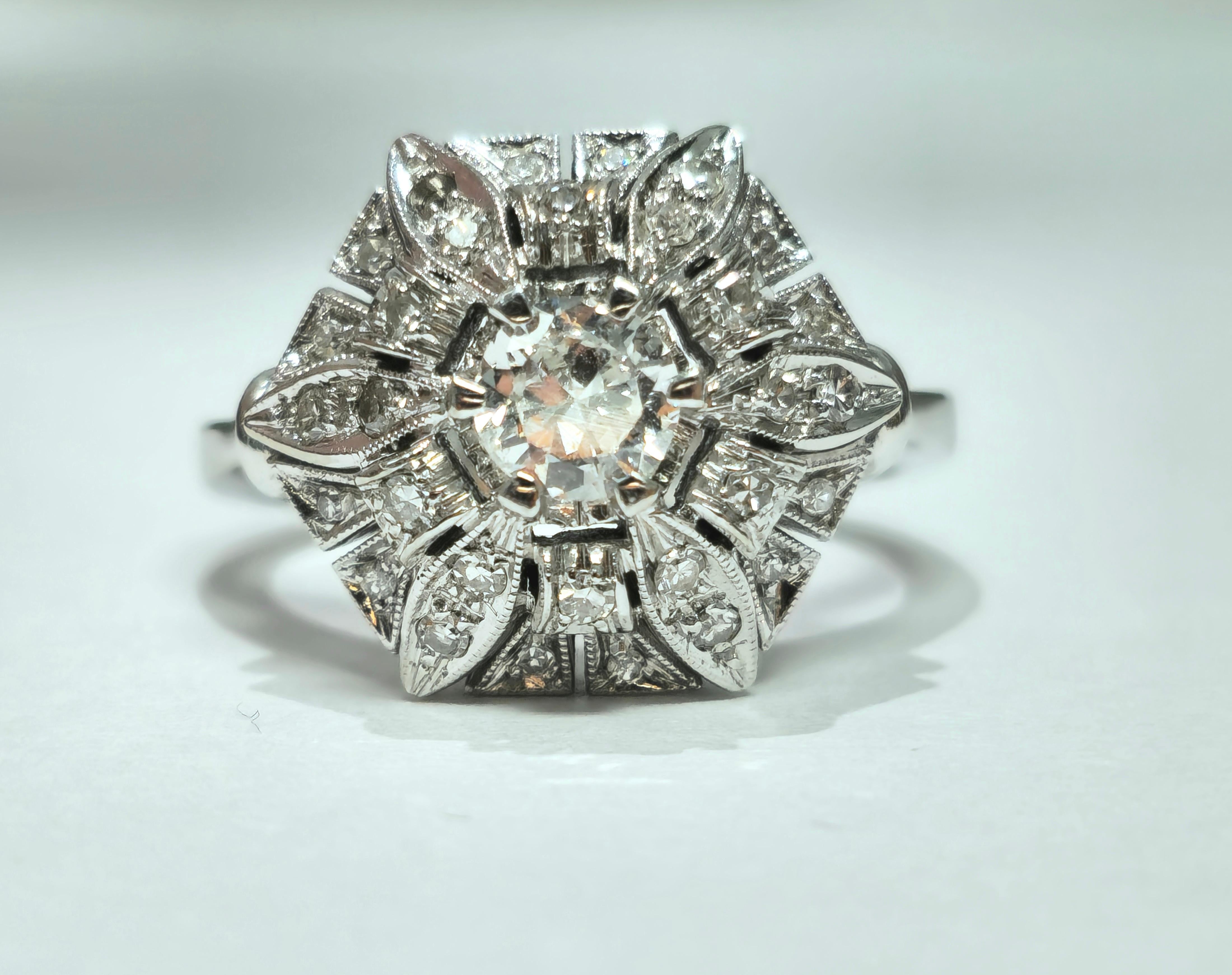 Women's Art Deco 2.00 Carat Diamond Gold Ring For Sale