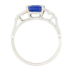 Art Deco 2.00ct Sapphire and Diamond Three Stone Ring, c.1920s