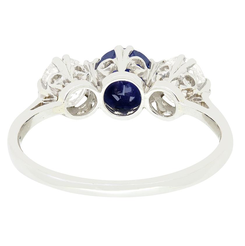 Antique Cushion Cut Art Deco 2.00ct Sapphire and Diamond Trilogy Ring, c.1920s For Sale
