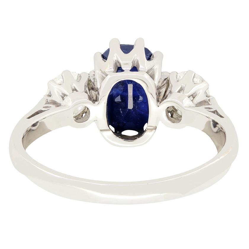 Bague Art déco avec trilogie de saphirs et diamants de 2,00 carats, c. 1920 Bon état - En vente à London, GB
