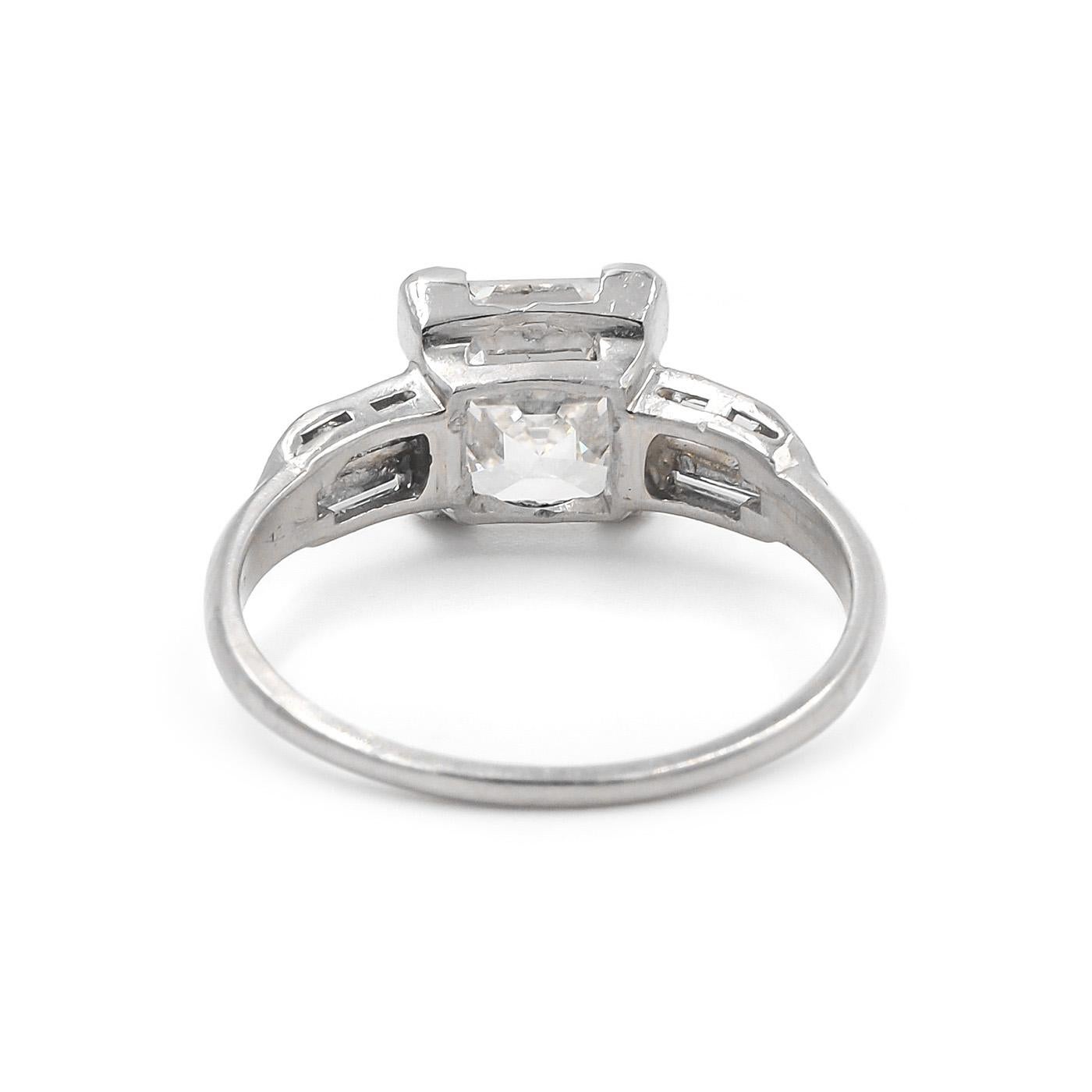 Women's Art Deco 2.01 Carat GIA Asscher Cut Diamond Engagement Ring For Sale