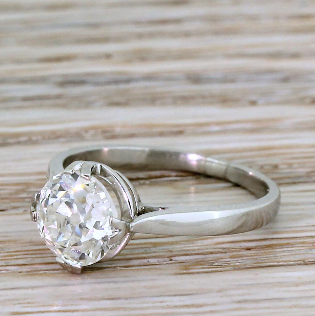 Art Deco 2.01 Carat Old Cut Diamond Engagement Ring For Sale 2