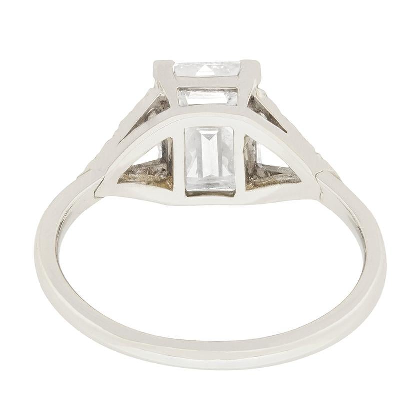 Women's or Men's Art Deco 2.01 Carat Emerald Cut Diamond Engagement Ring, circa 1920s For Sale
