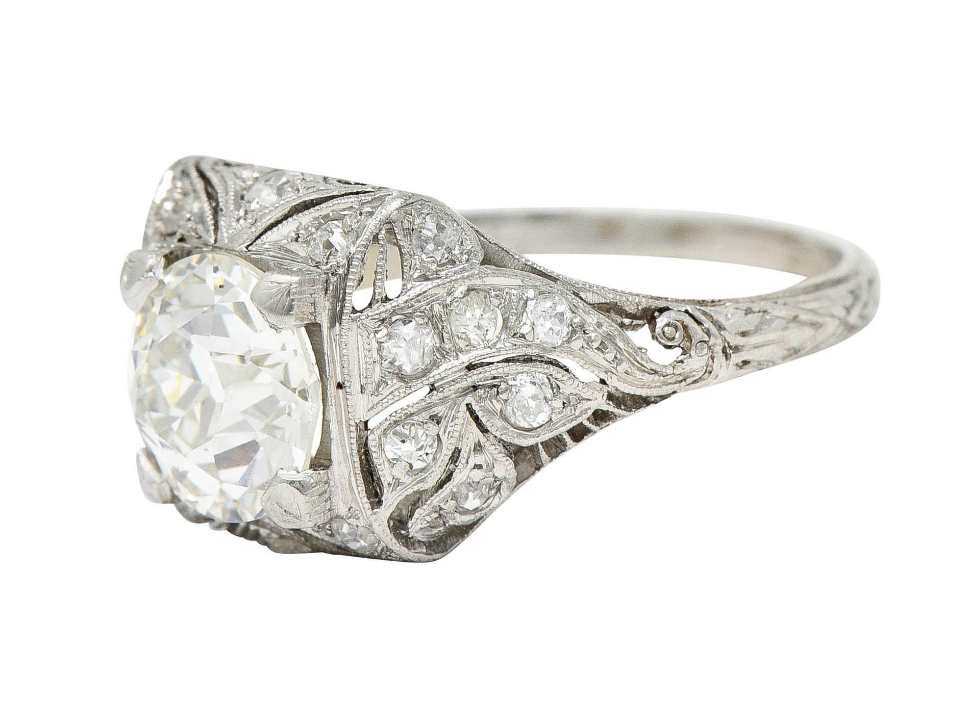 Art Deco 2.03 Carats Old European Cut Diamond Platinum Foliate Engagement Ring For Sale 2