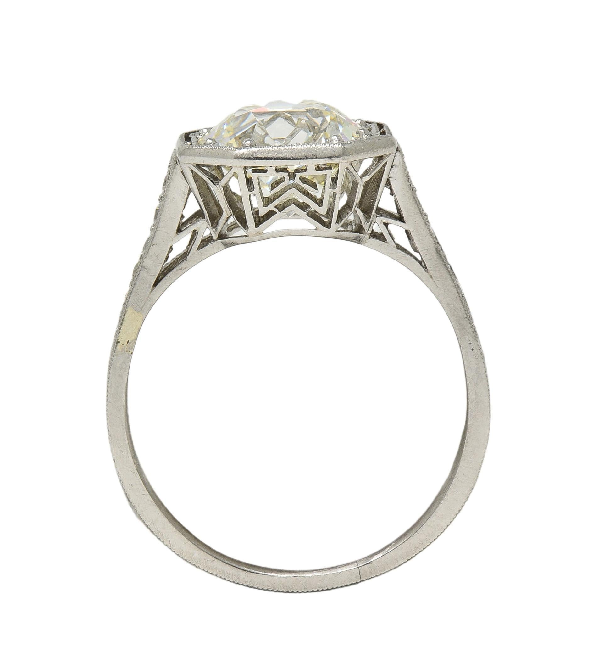 Old European Cut Art Deco 2.03 CTW Euro. Diamond Platinum Vintage Arrow Solitaire Engagement Ring For Sale