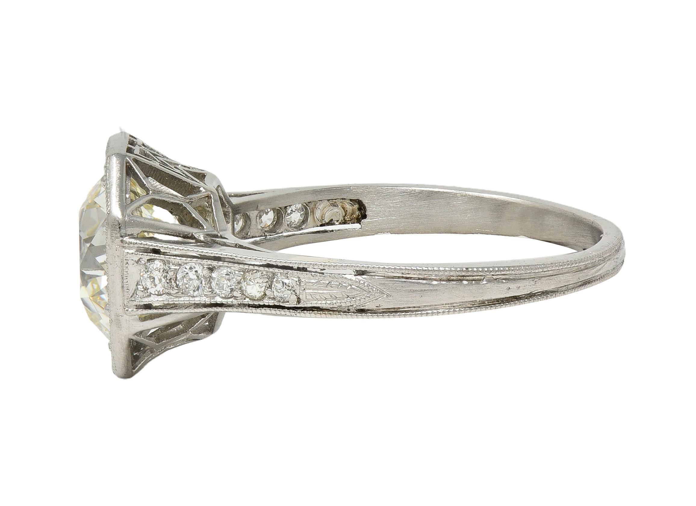 Women's or Men's Art Deco 2.03 CTW Euro. Diamond Platinum Vintage Arrow Solitaire Engagement Ring For Sale