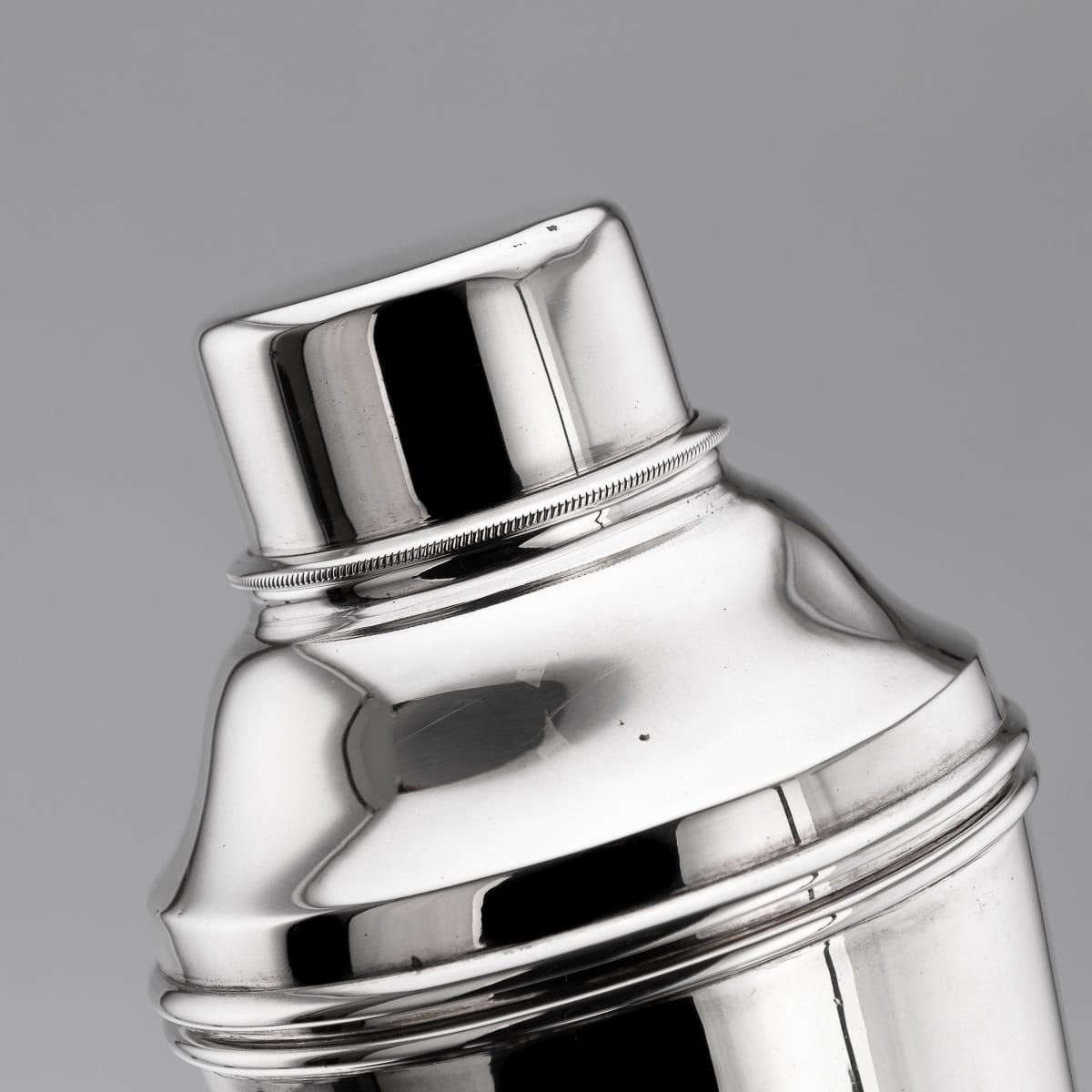 Art Deco 20th Century English Solid Silver Cocktail Shaker, Sheffield c.1937 For Sale 7