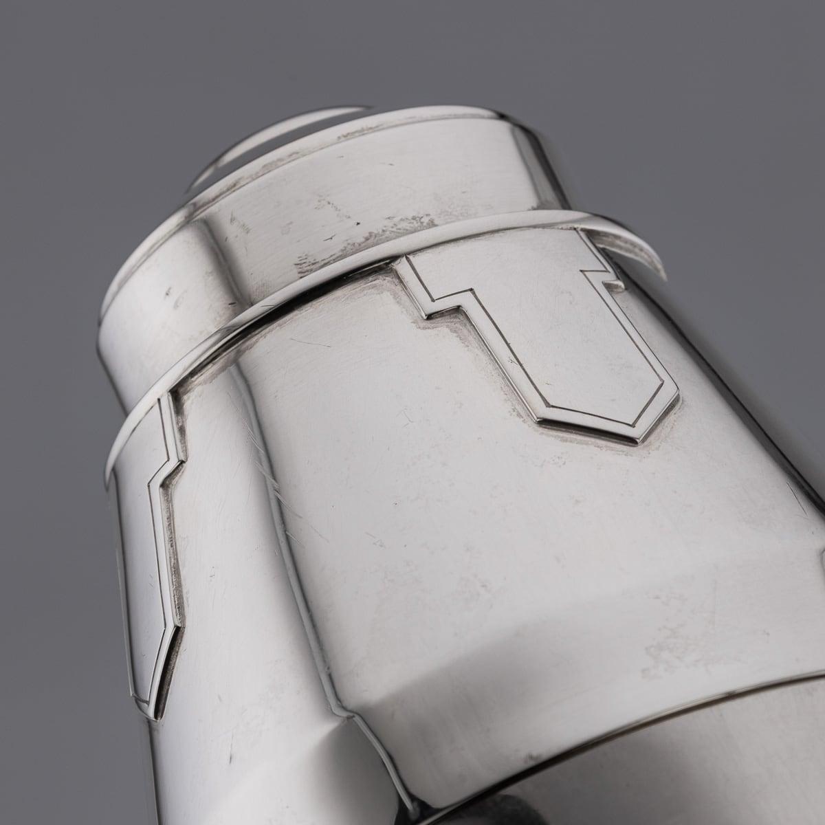 Art Deco 20th Century English Solid Silver Cocktail Shaker, Walker & Hall c.1939 For Sale 9