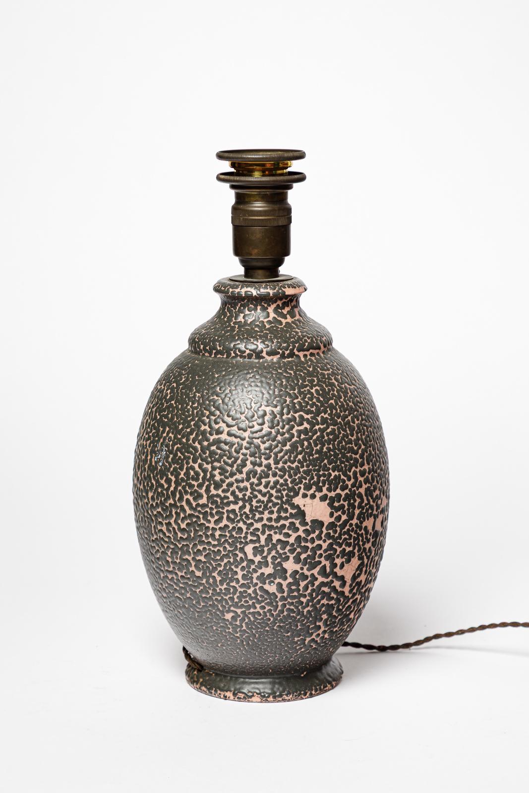 Lampe de table Art déco 20e siècle en céramique rose et noire par GAM 1930 Excellent état - En vente à Neuilly-en- sancerre, FR