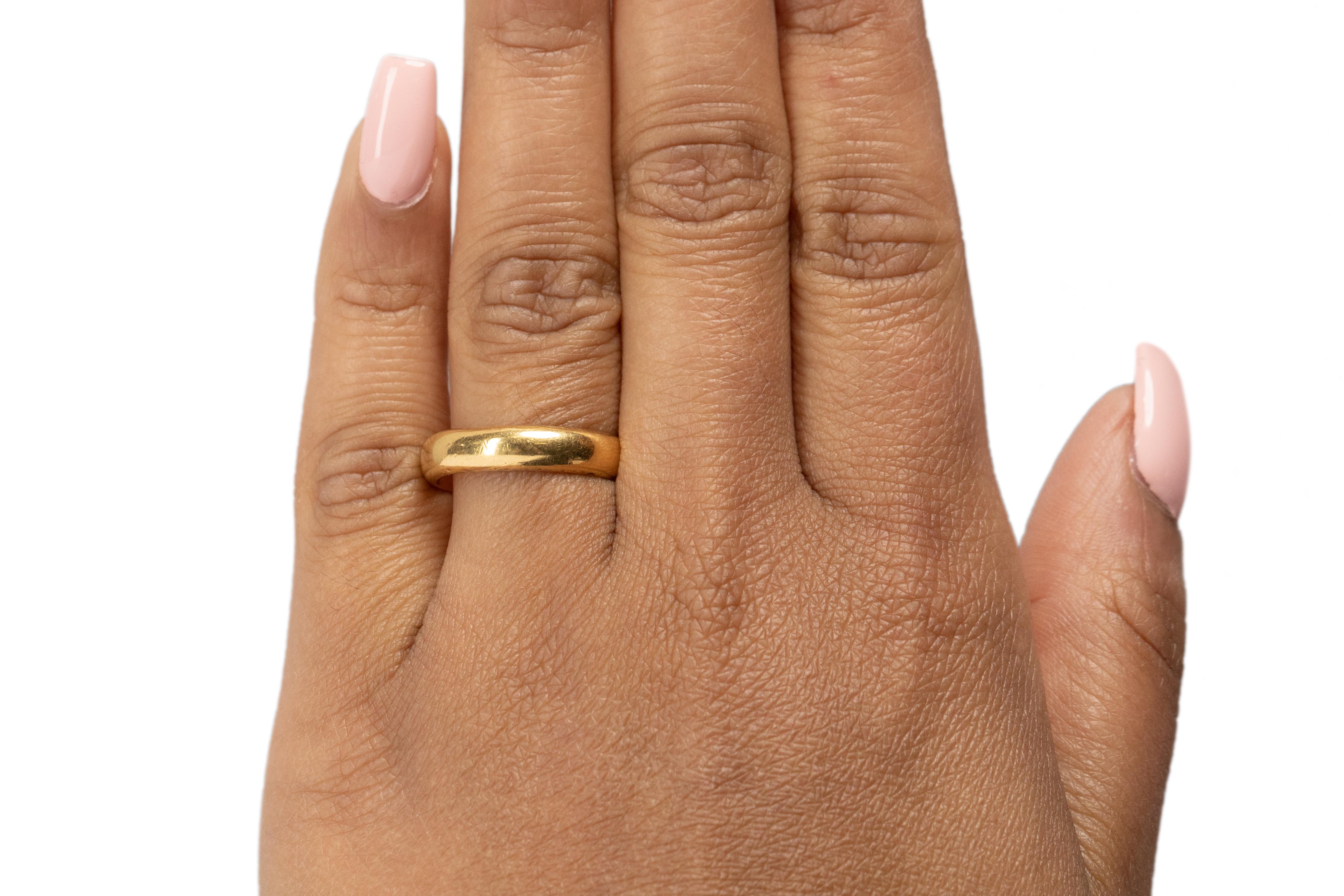 Taille de l'anneau : 7
Type de métal : or 21 carats [poinçonné et testé]
Poids : 6,0 grammes

Mesure du doigt au sommet de la pierre : 2mm
Condition : Excellent