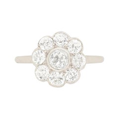 Art Deco 2.10 Carat Diamond Daisy Ring, circa 1920s