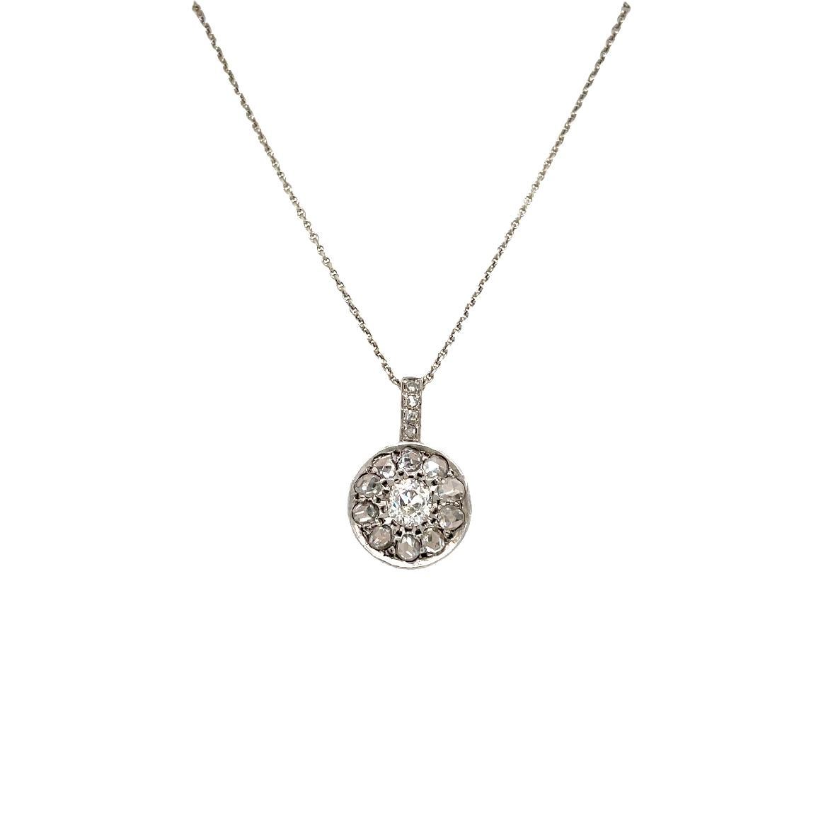 Women's Art Deco 2.10 Carat Diamond Pendant Necklace For Sale