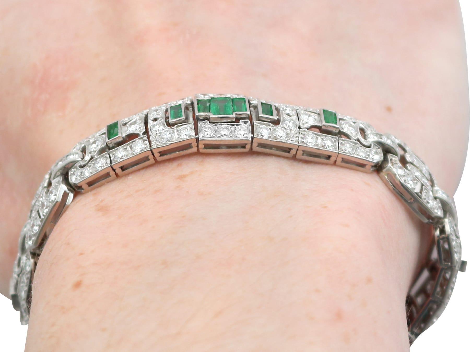 Art Deco 2.10 Carat Emerald, 8.50 Carat Diamond and Platinum Bracelet For Sale 6