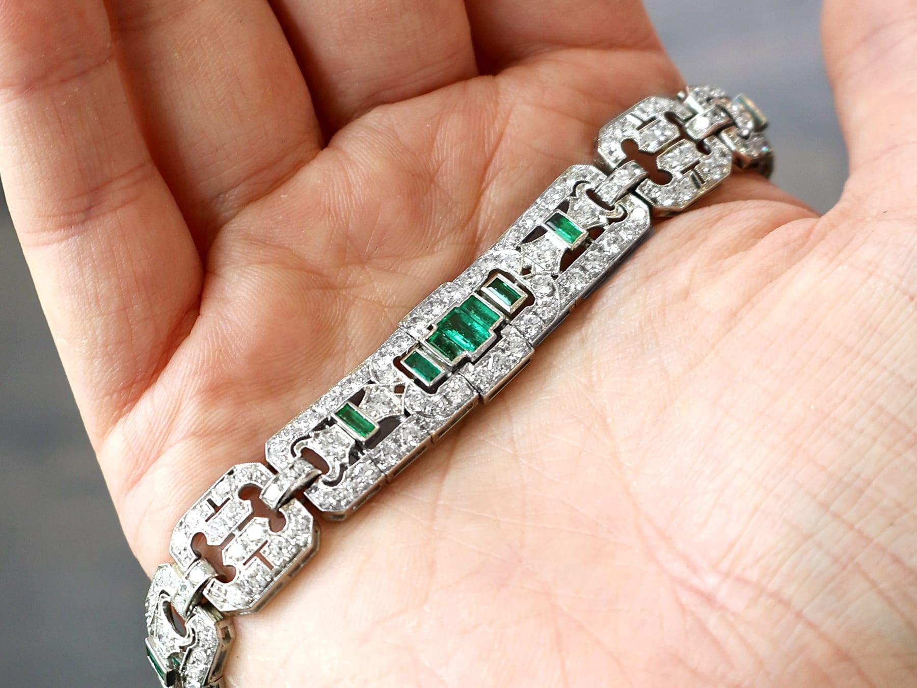 Art Déco Bracciale Art Deco con smeraldo da 2,10 carati, diamante da 8,50 carati e platino in vendita