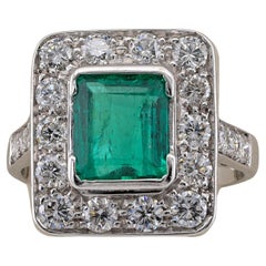Art Deco 2.10 Ct Colombian Emerald 1.80 Ct Diamond 18 KT Ring