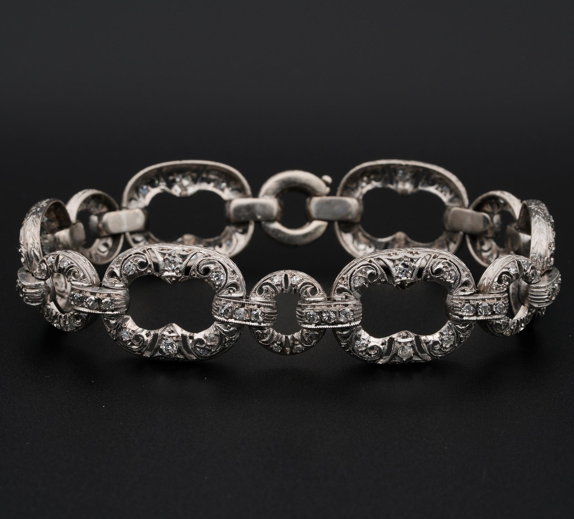 Roaring 20’s
Absolute Beauty this one off bracelet original from the roaring 20’s
Art Deco pure expression here for the extraordinary craftsmanship produced in combination to a very tasty design
This wonderful easy wear bracelet is made of all