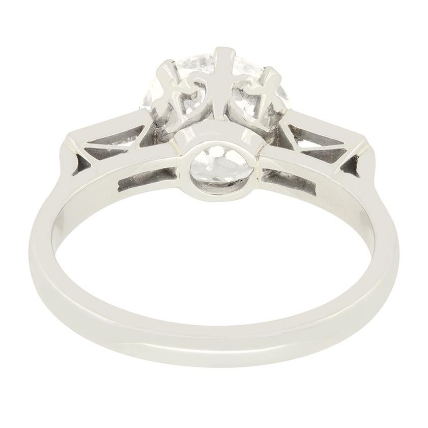Art Deco 2.10 Carat Diamond Solitaire Ring, circa 1920s In Good Condition For Sale In London, GB