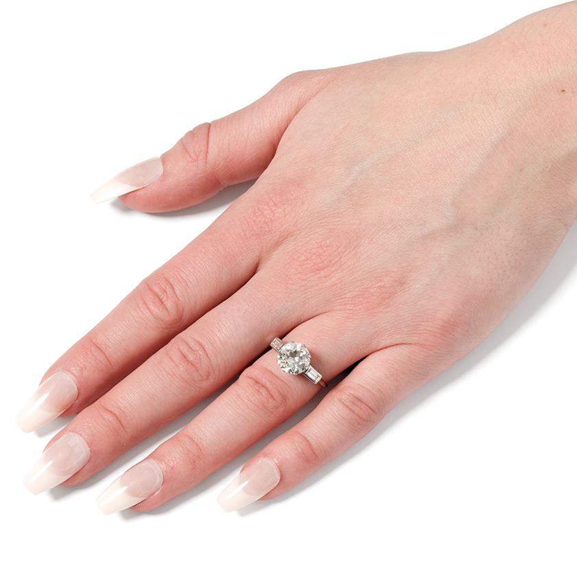 Women's or Men's Art Deco 2.10ct Diamond Solitaire Ring, c.1920s For Sale