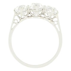 Art Deco 2.10ct Diamond Three Stone Ring, c.1920s