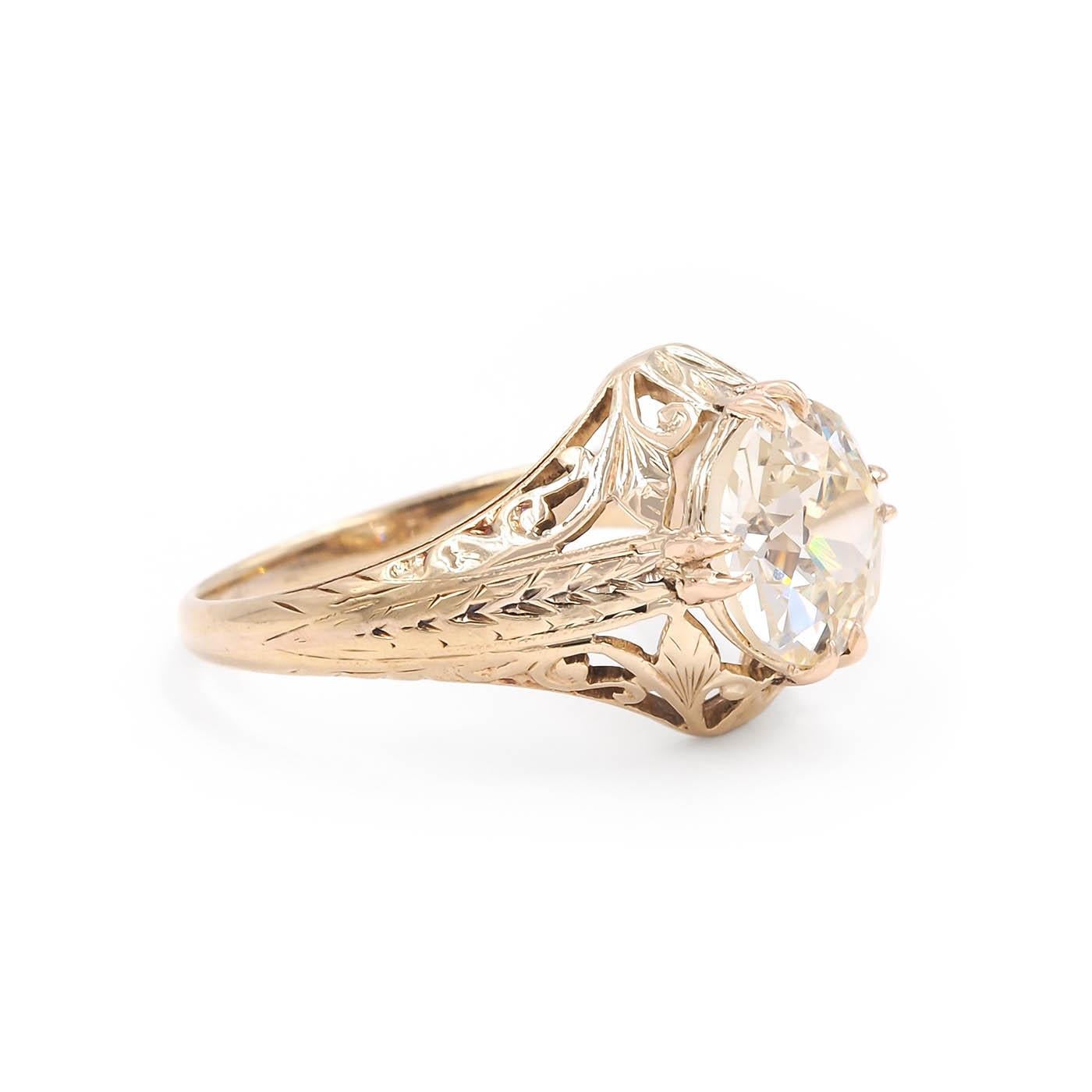 Art Deco Era 2,12 Karat Old European Cut Diamond Solitaire Verlobungsring aus 14k Gelbgold. Mit einem 2,12-Karat-Diamanten im Old European Cut, GIA-zertifiziert, Farbe S-T und Reinheit VS2 (siehe Kopie des Zertifikats in der Fotogalerie). Mit
