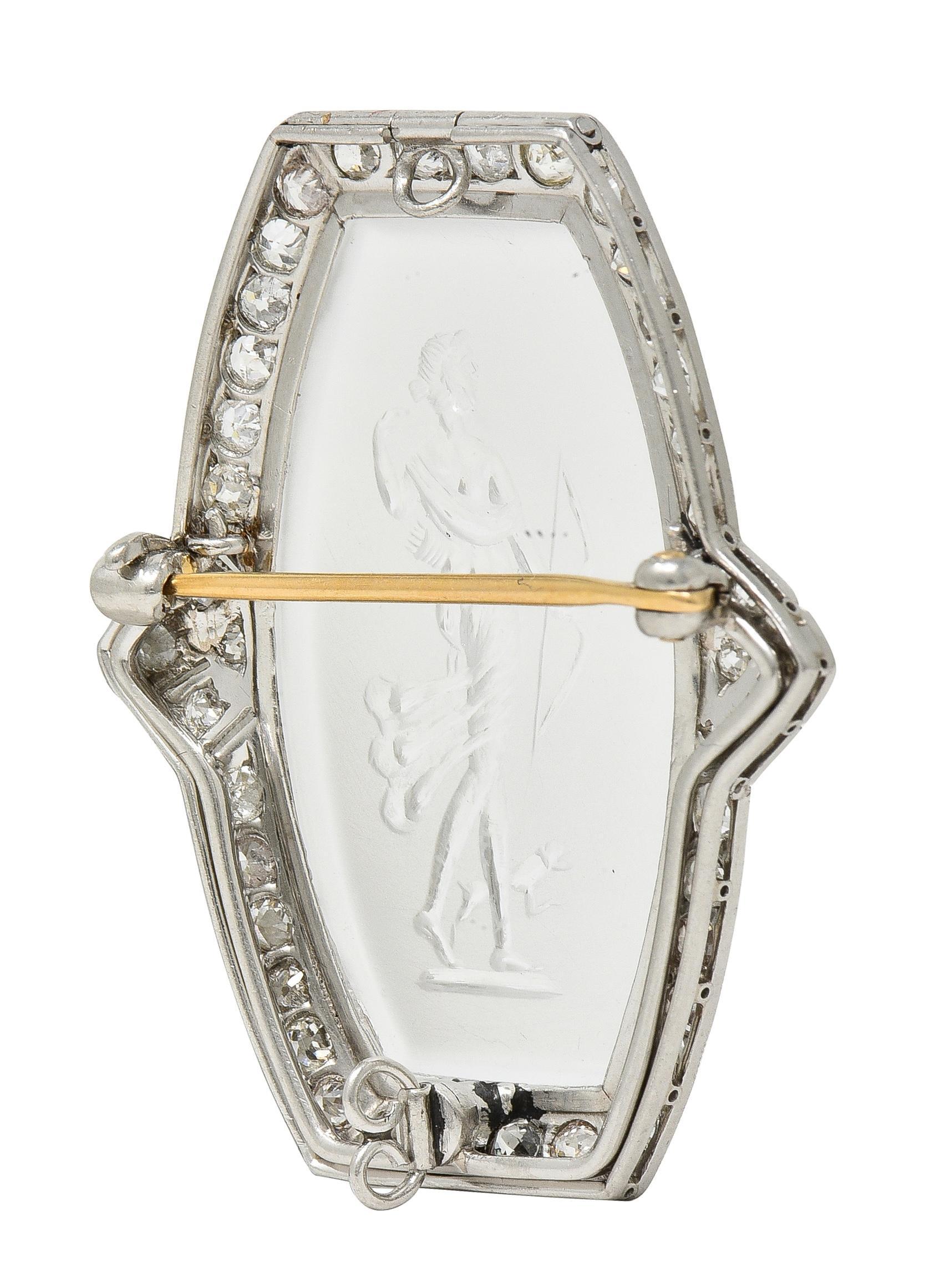 Art Deco 2,12 Karat Diamant geschnitzter Bergkristall Platin Artemis Brosche im Zustand „Hervorragend“ im Angebot in Philadelphia, PA