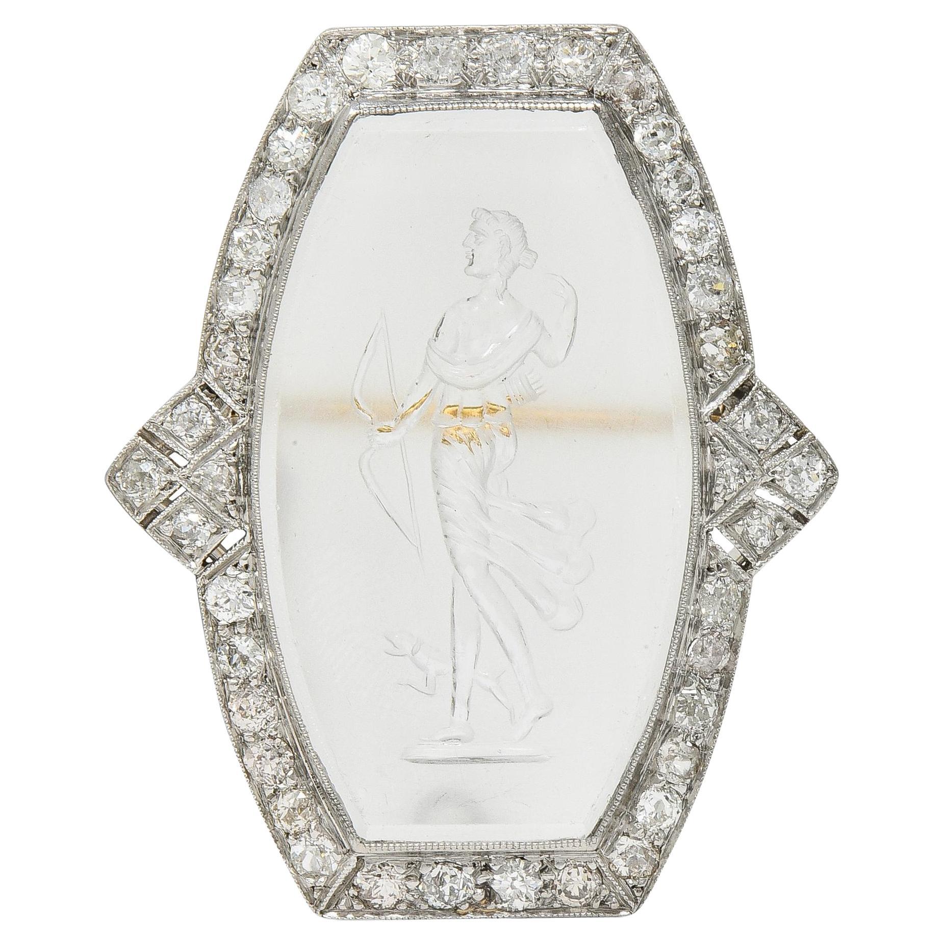 Art Deco 2,12 Karat Diamant geschnitzter Bergkristall Platin Artemis Brosche im Angebot