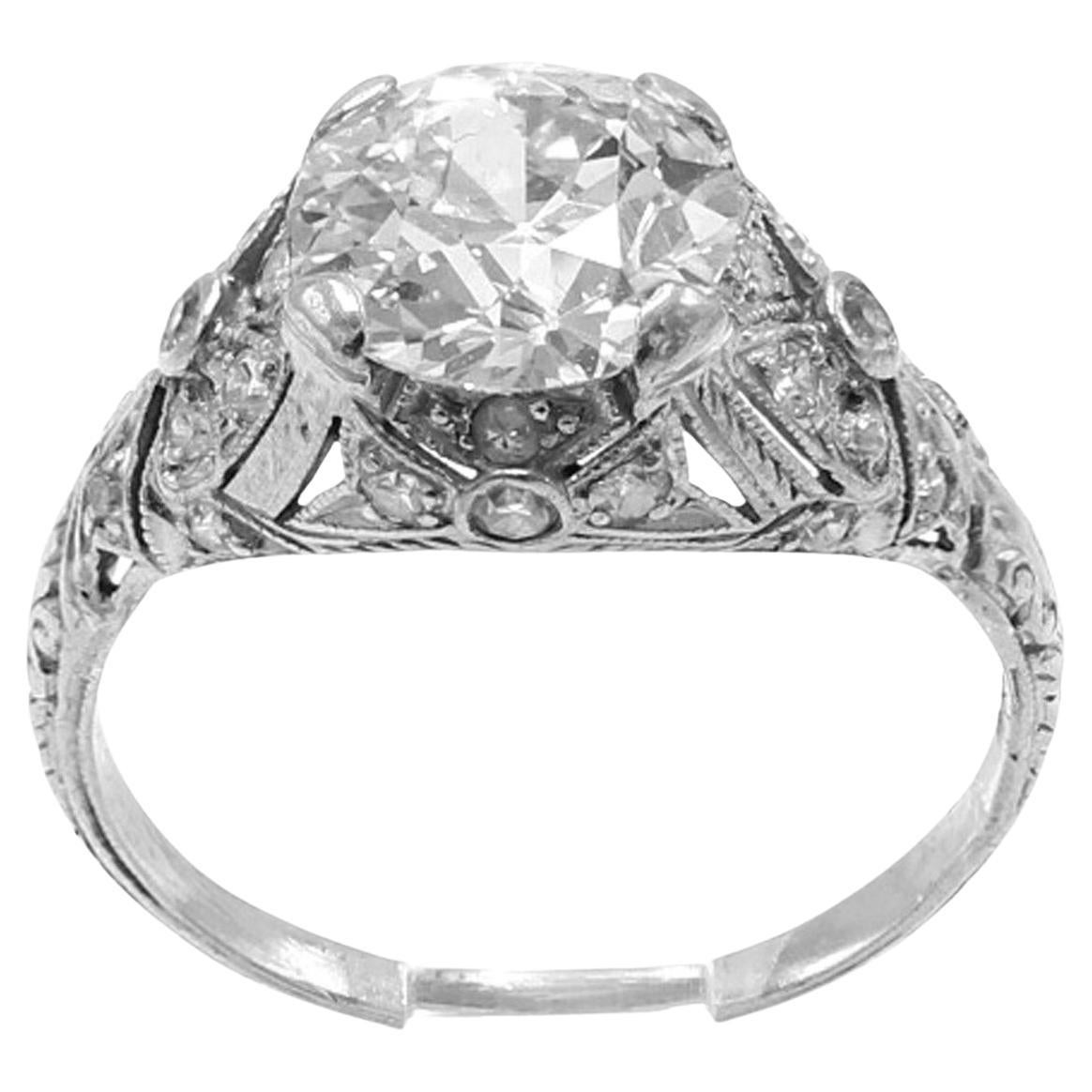 Bague de fiançailles Art déco en platine avec diamant taille européenne ancienne de 2,13 carats en vente