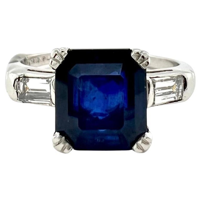 Art Deco 2.15 Carats Sapphire Diamond Platinum Ring For Sale