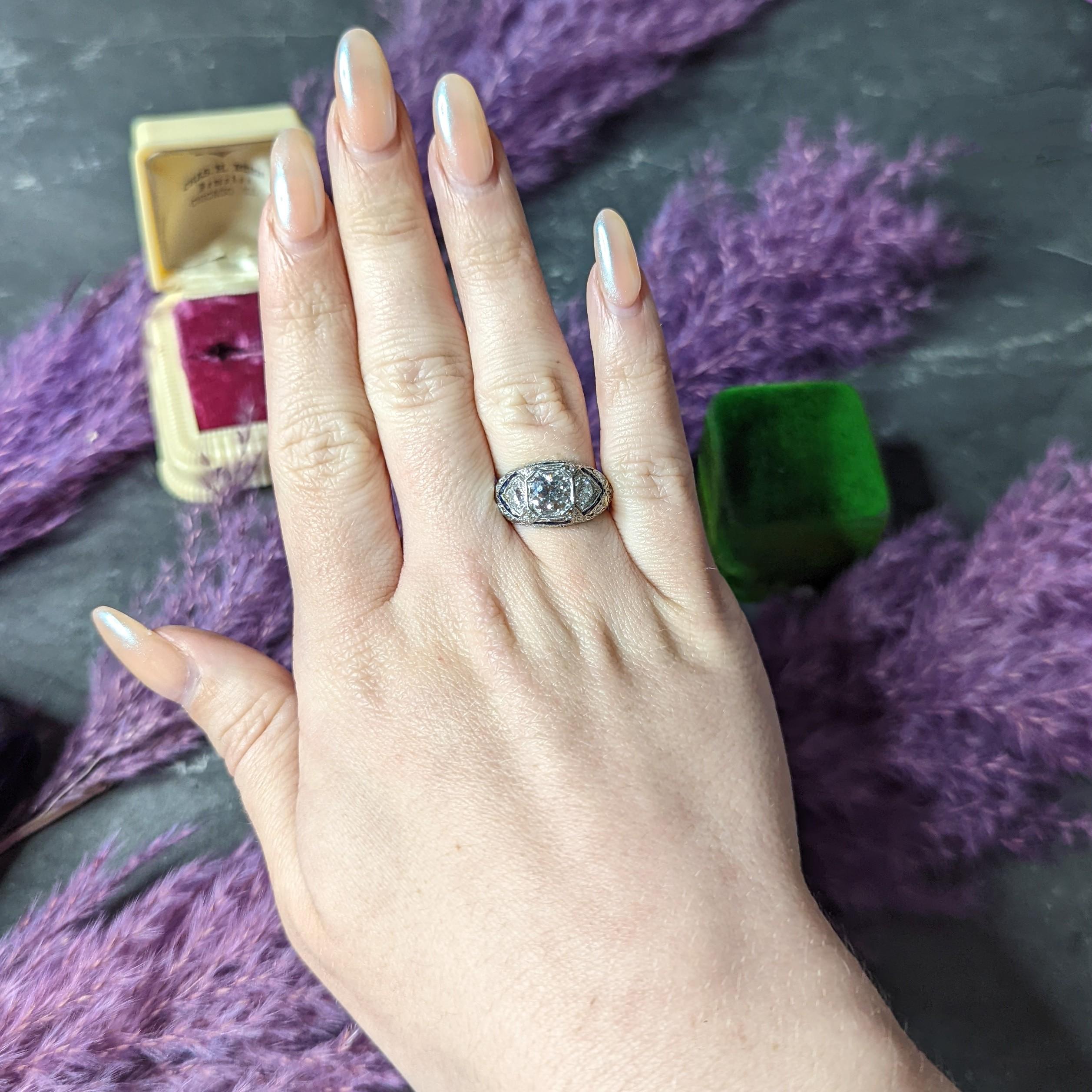 Art Deco 2.18 Carats Diamond Sapphire Platinum Engraved Engagement Ring 7