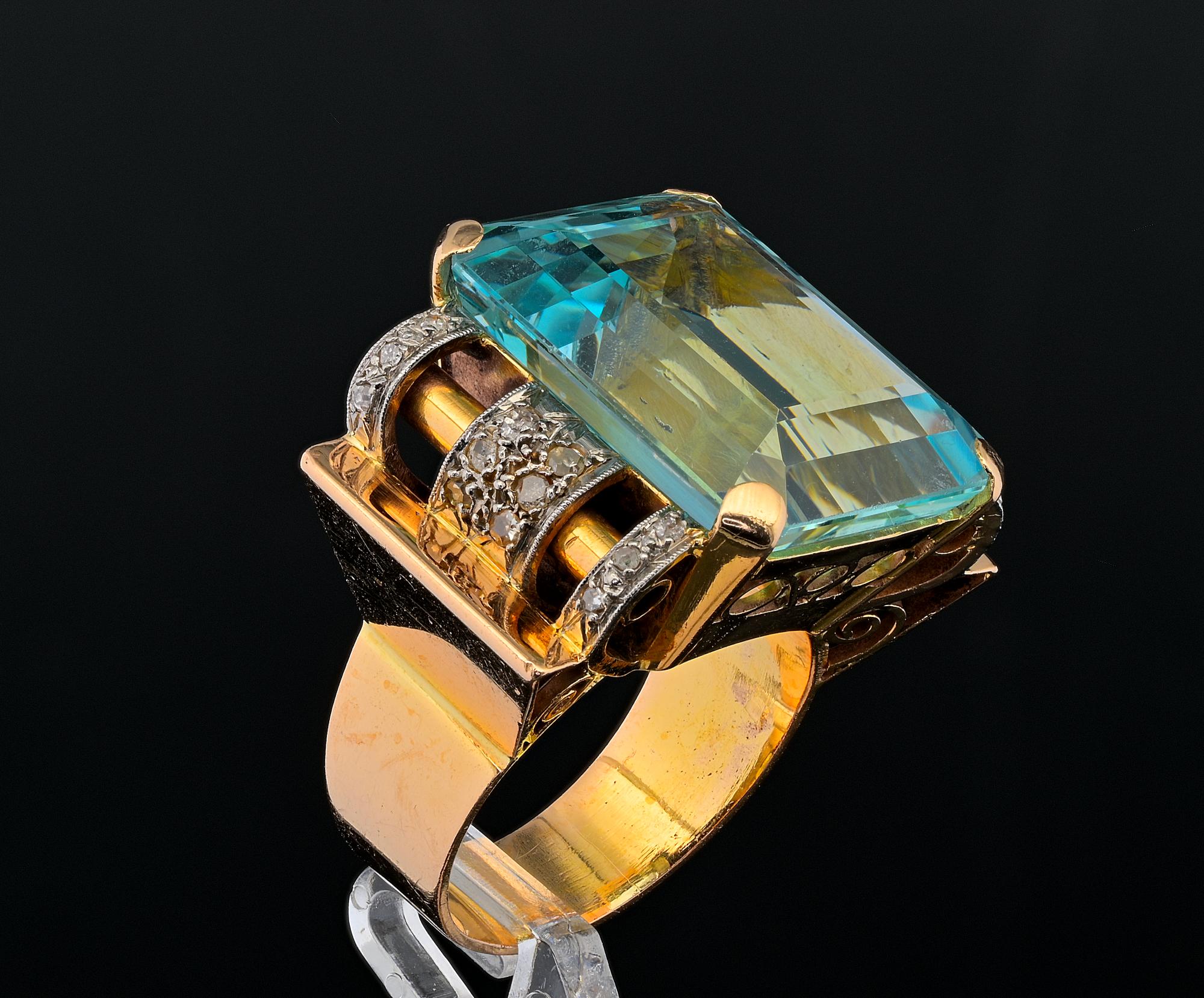 Art Deco Art  Deco 21.85 Ct Aquamarine Diamond Ring 18 KT For Sale