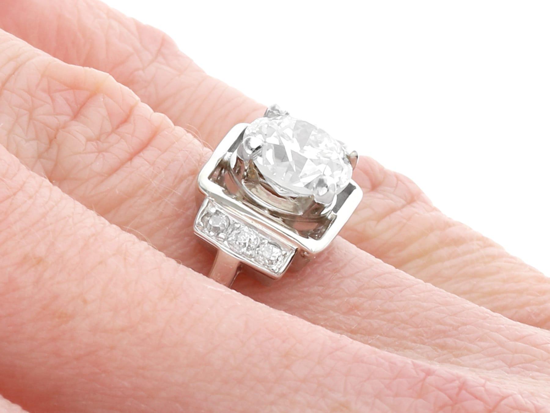 Art Deco Solitär-Ring, GIA-zertifizierter 2,19 Karat Diamant und Weißgold im Angebot 2