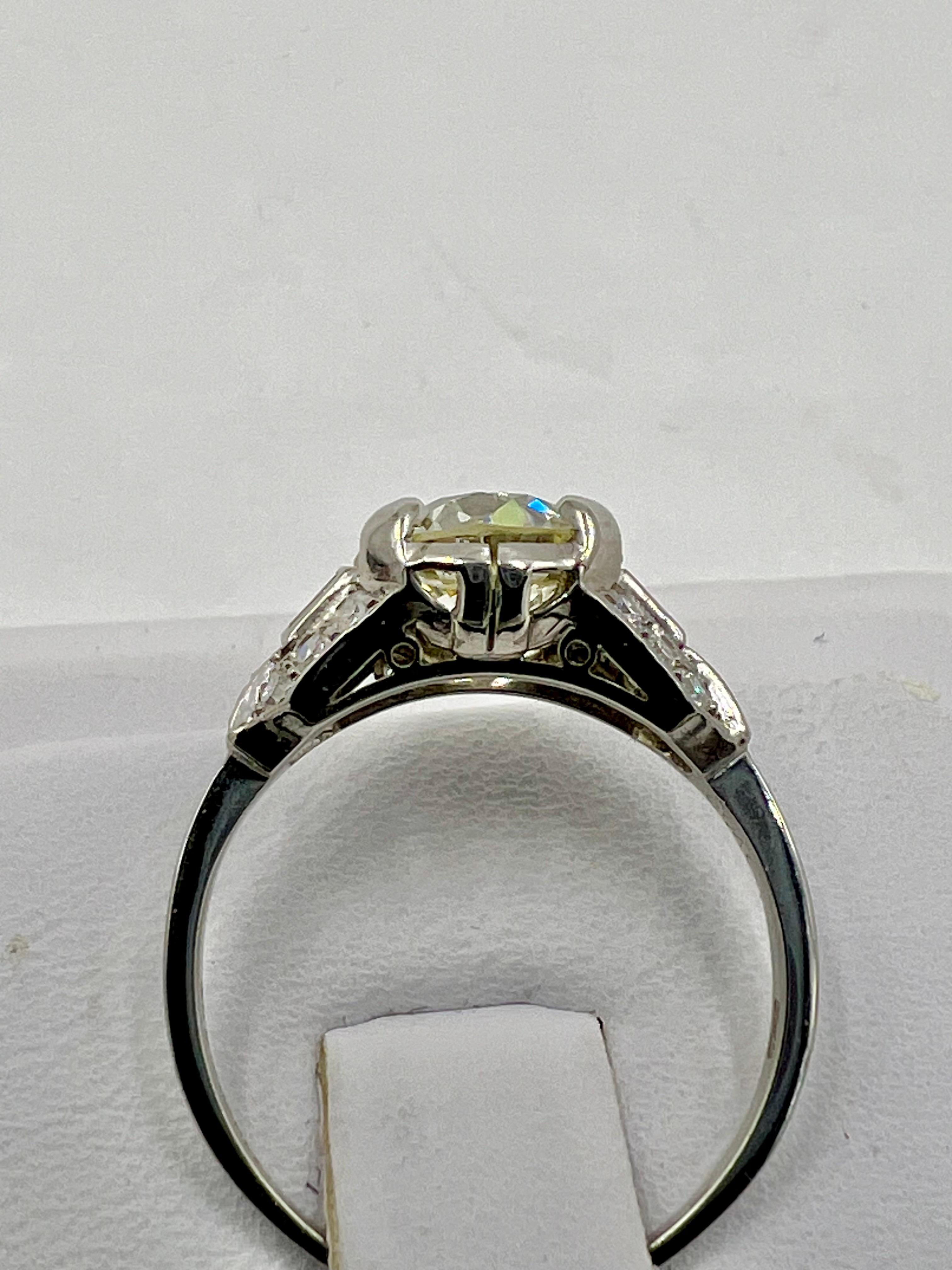 Art Deco 2.20 Carat Diamond Platinum Engagement Ring  For Sale 1