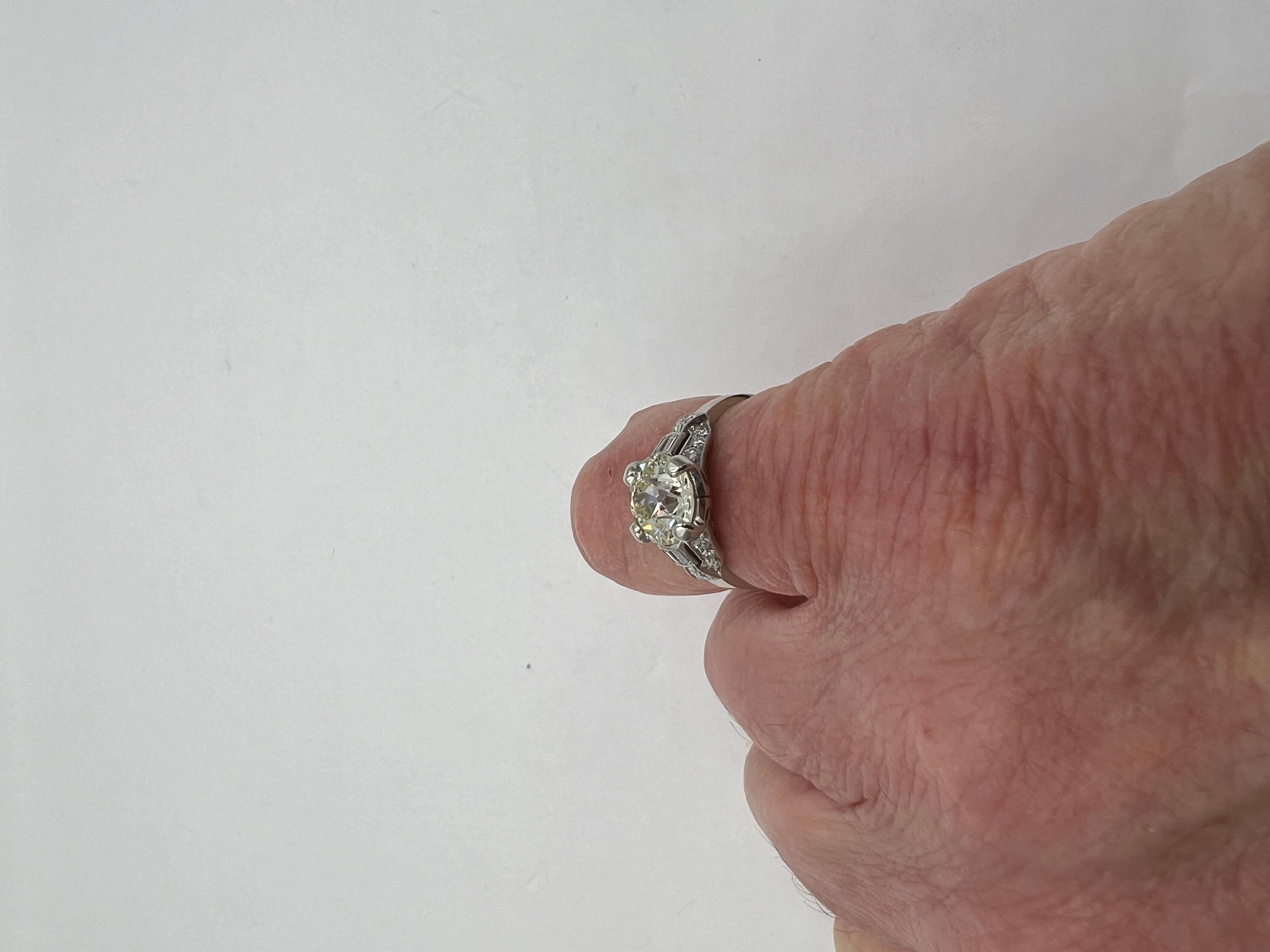 Art Deco 2.20 Carat Diamond Platinum Engagement Ring  For Sale 3