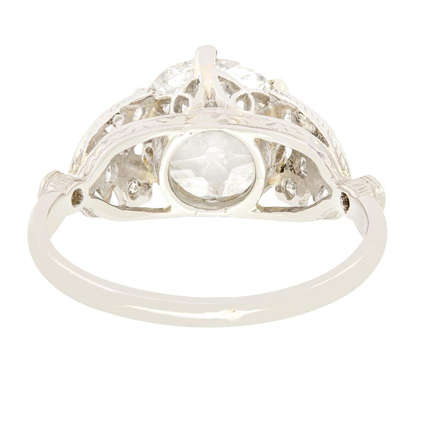 Taglio antico europeo Anello solitario con diamante Art Deco da 2,20 carati, anni '20 ca. in vendita