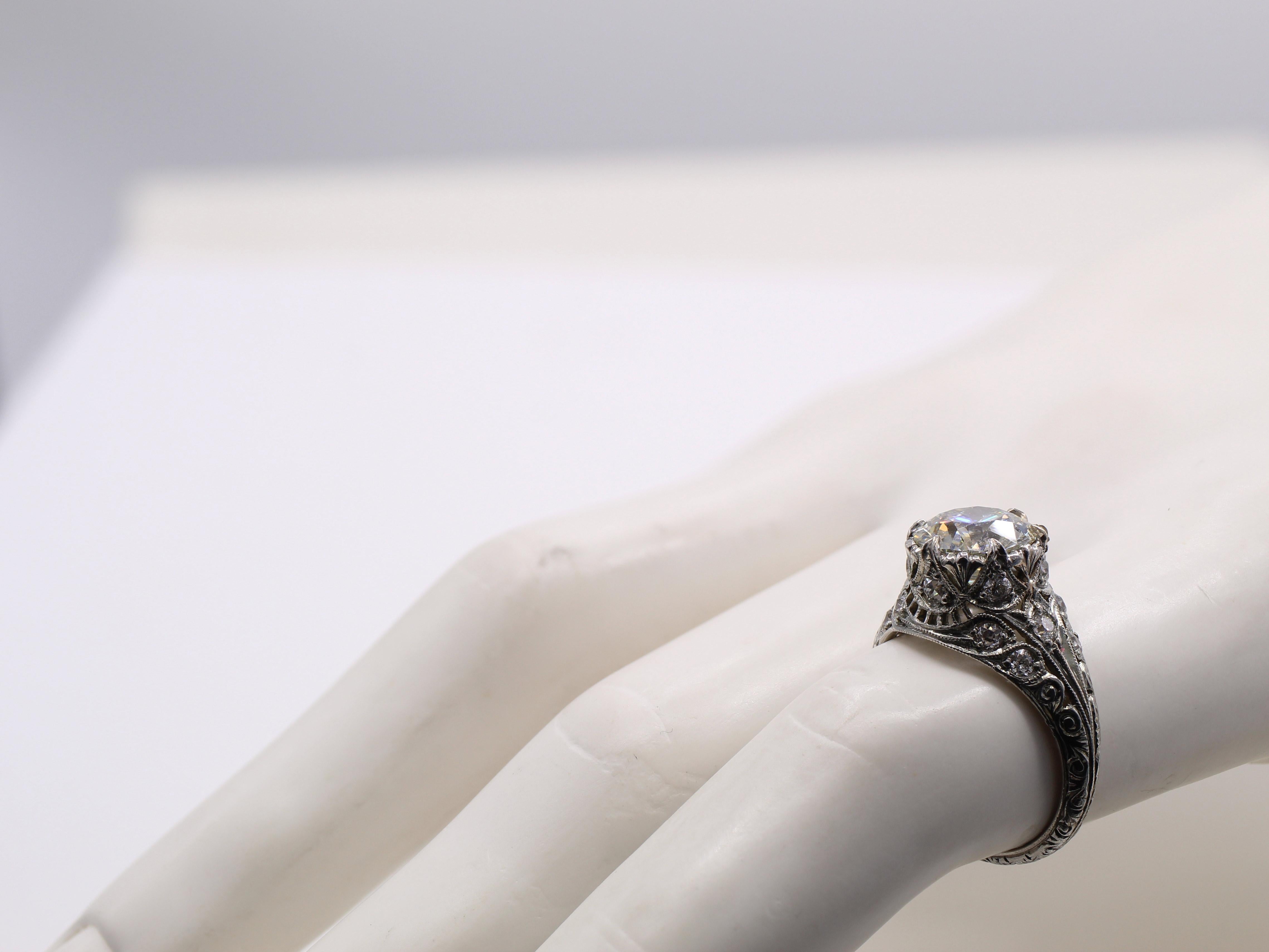 Bague de fiançailles Art déco en platine avec diamant certifié de 2,24 carats de taille européenne ancienne Excellent état - En vente à New York, NY