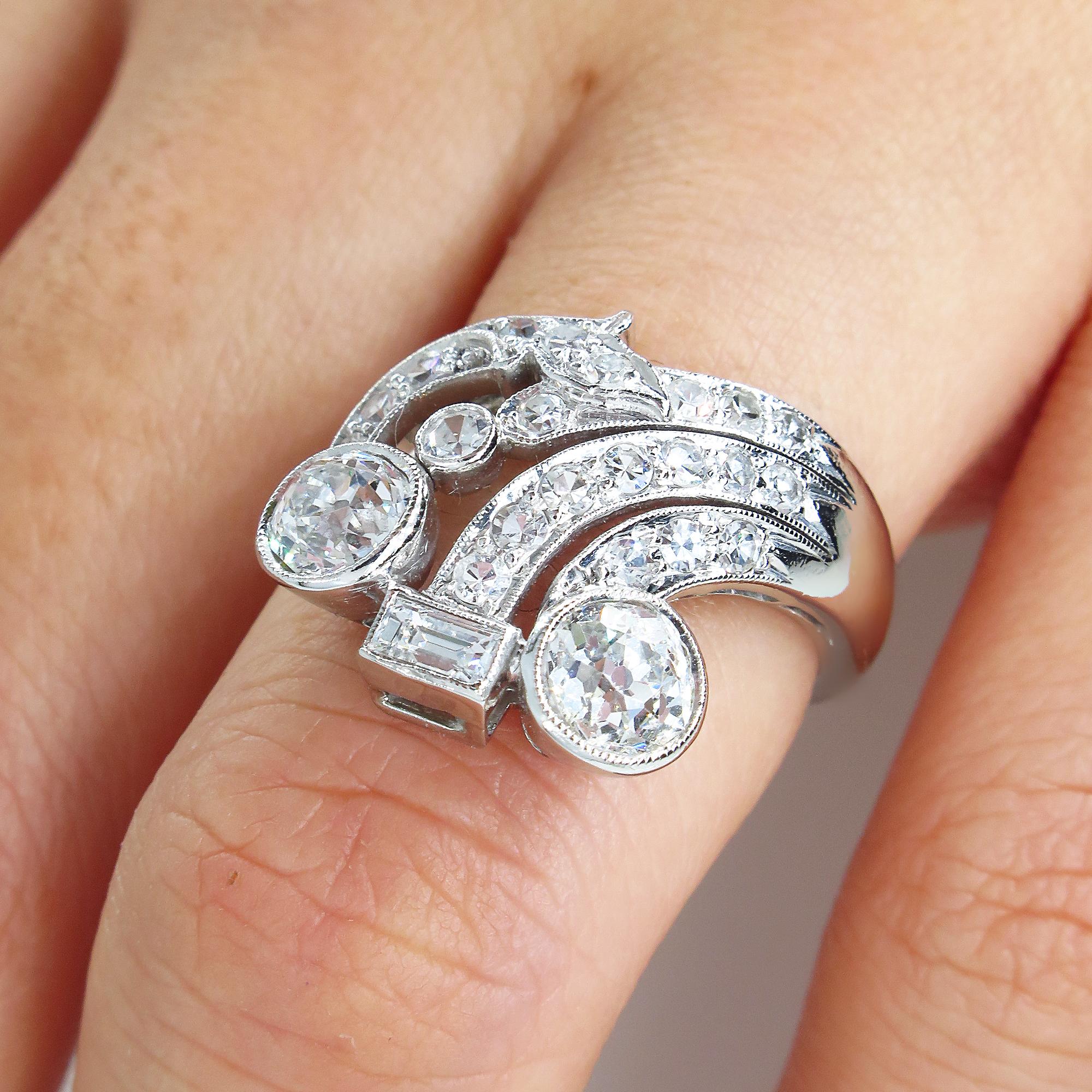 Art Deco 2.25 Carat Old European Round Cut Diamond Cocktail Platinum Ring For Sale 9