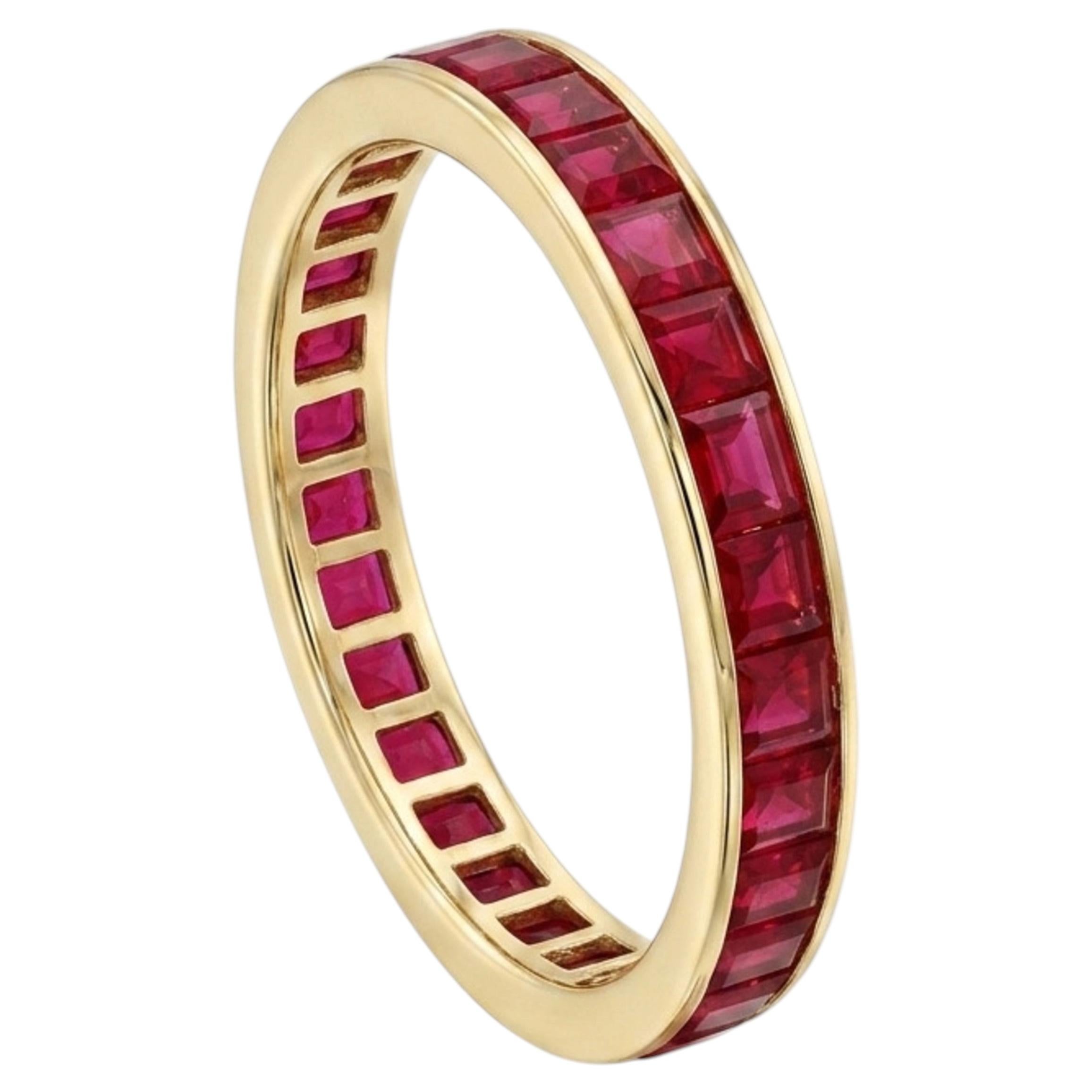 Bague « Eternity » Art déco en or jaune 14 carats sertie d'un rubis de 2,28 carats, unisexe