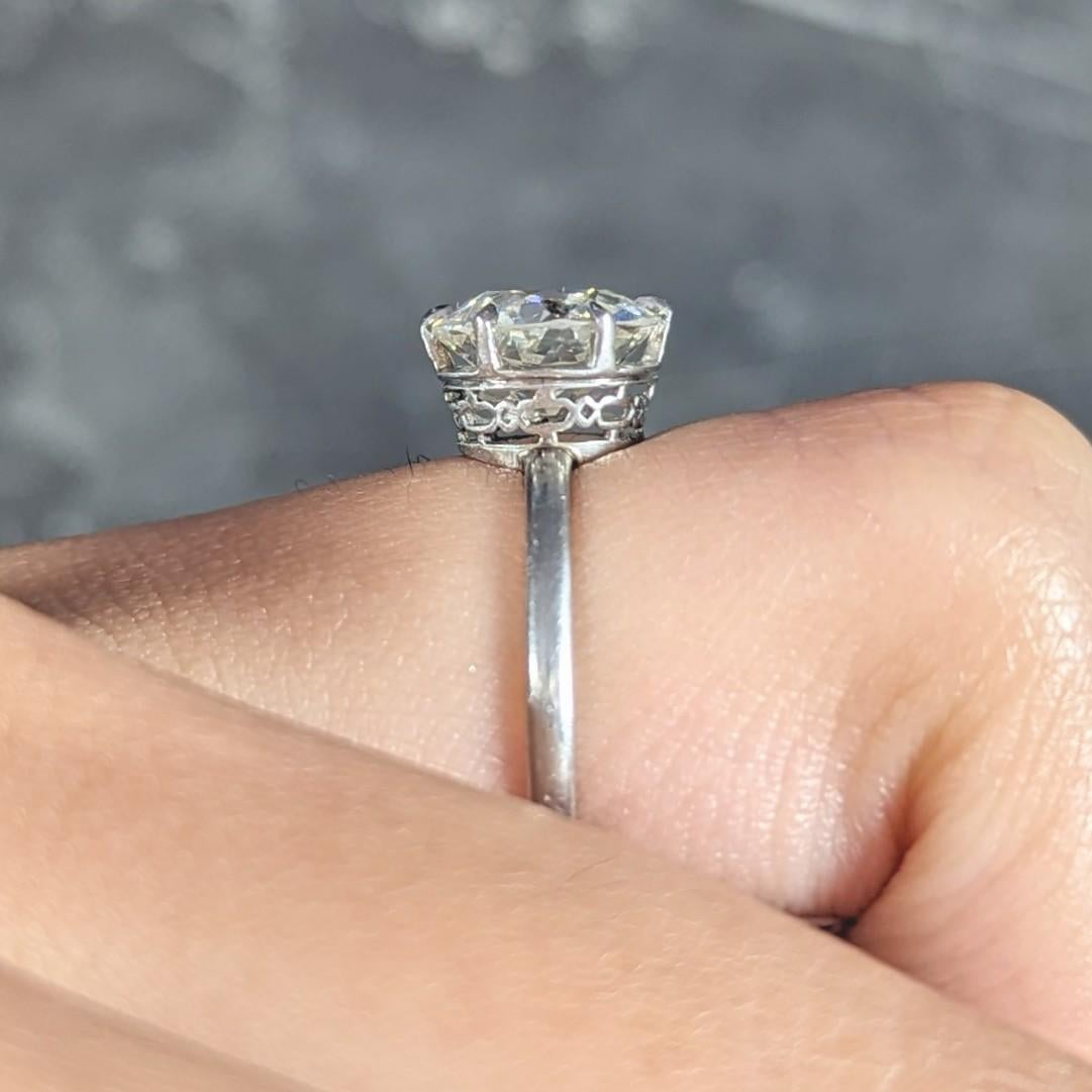 Art Deco 2.29 Carats Old European Cut Diamond Platinum Six Prong Engagement Ring For Sale 6