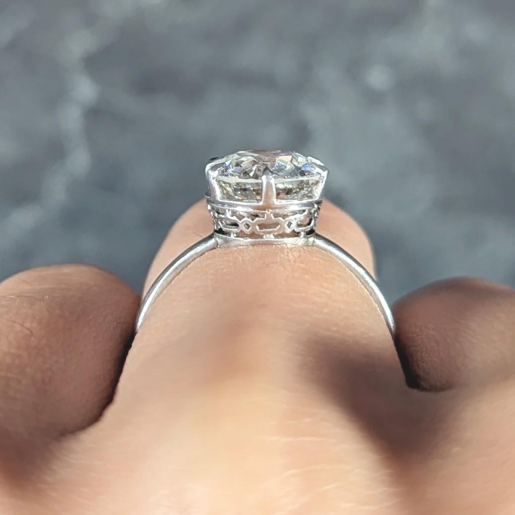 Art Deco 2.29 Carats Old European Cut Diamond Platinum Six Prong Engagement Ring For Sale 7