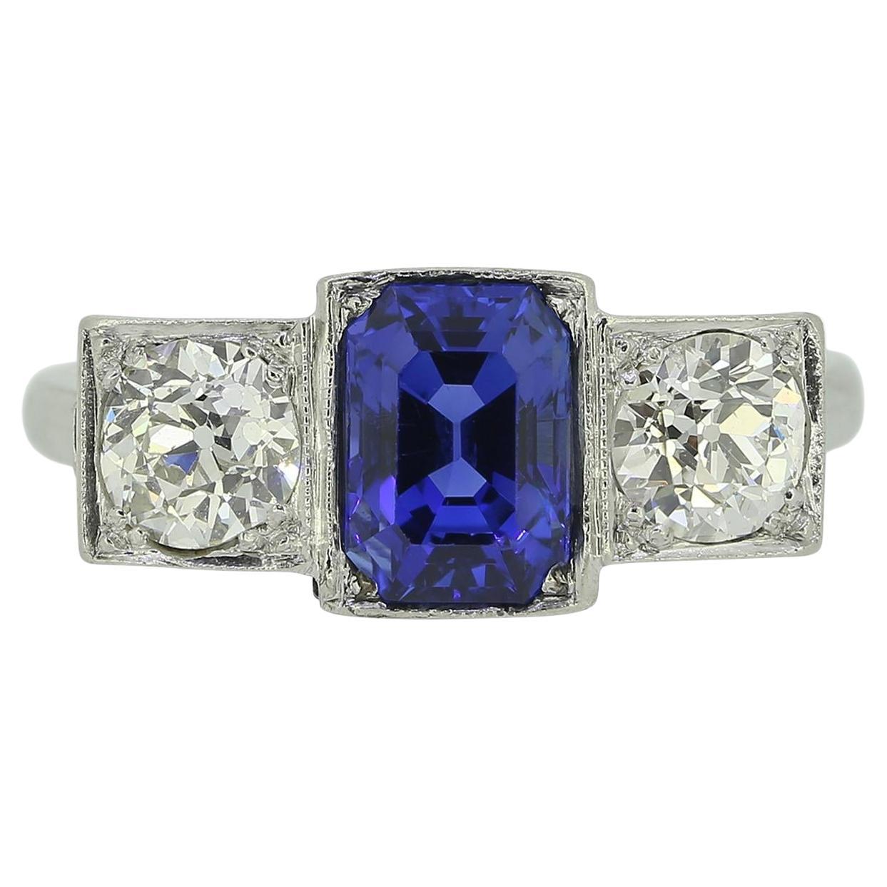 Art Deco 2.30 Carat Natural Sapphire and Diamond Three-Stone Ring For Sale