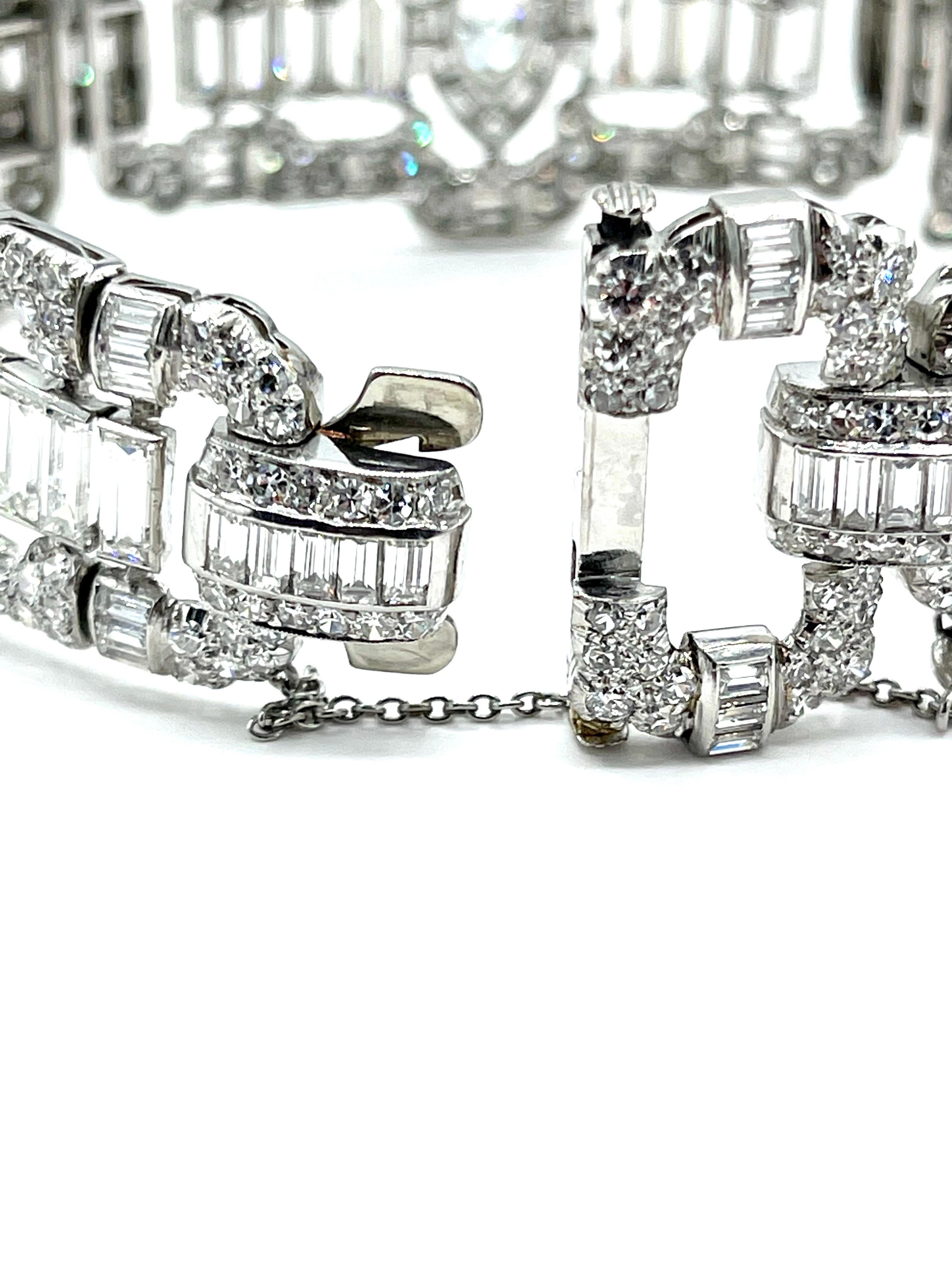 Art Deco Armband aus Platin mit 23,00 Karat verschiedenen geformten Diamanten und Platin 4
