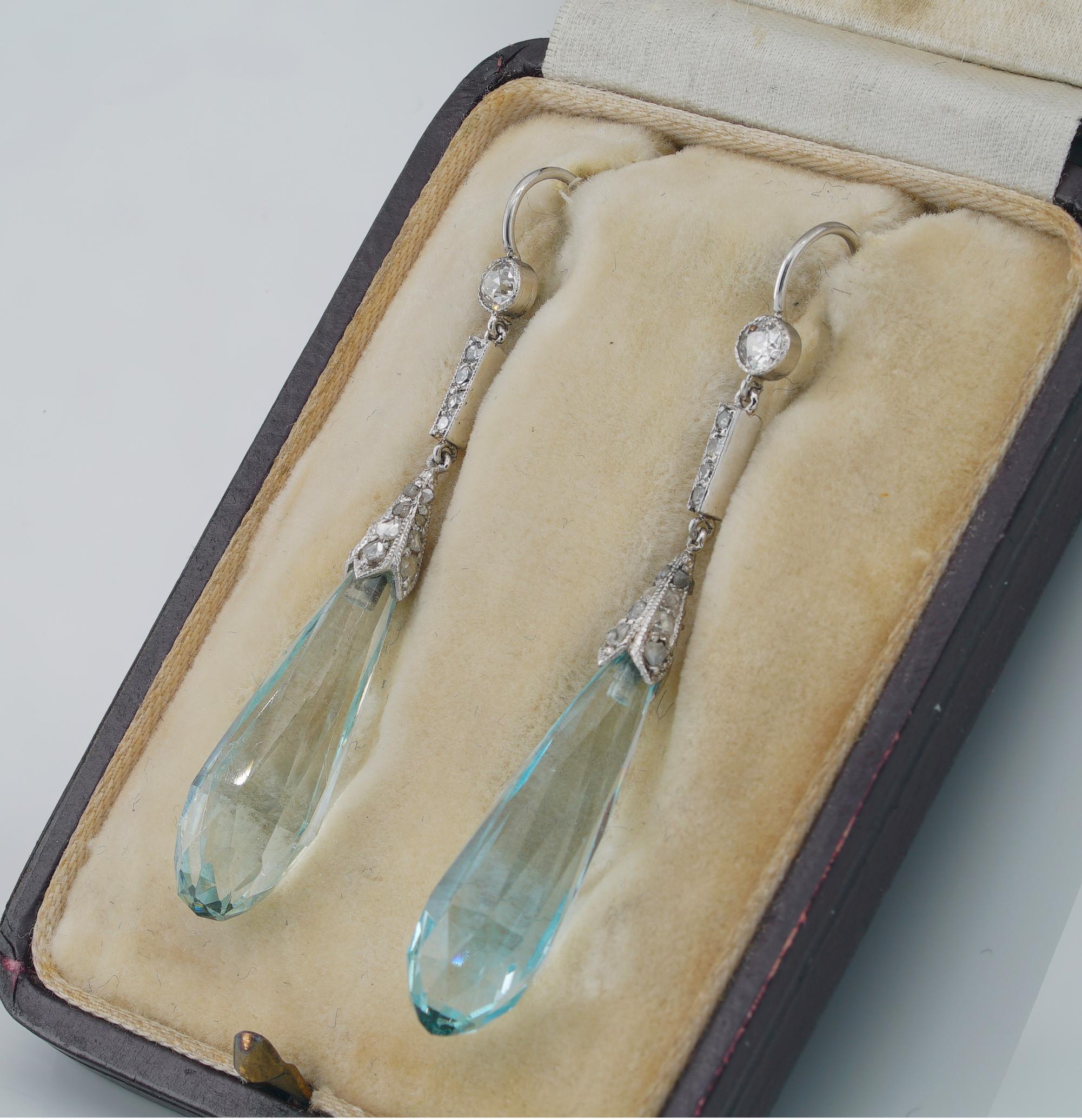 Art Deco 23.00 Ct Natural Aquamarine Diamond Platinum Earrings In Good Condition For Sale In Napoli, IT