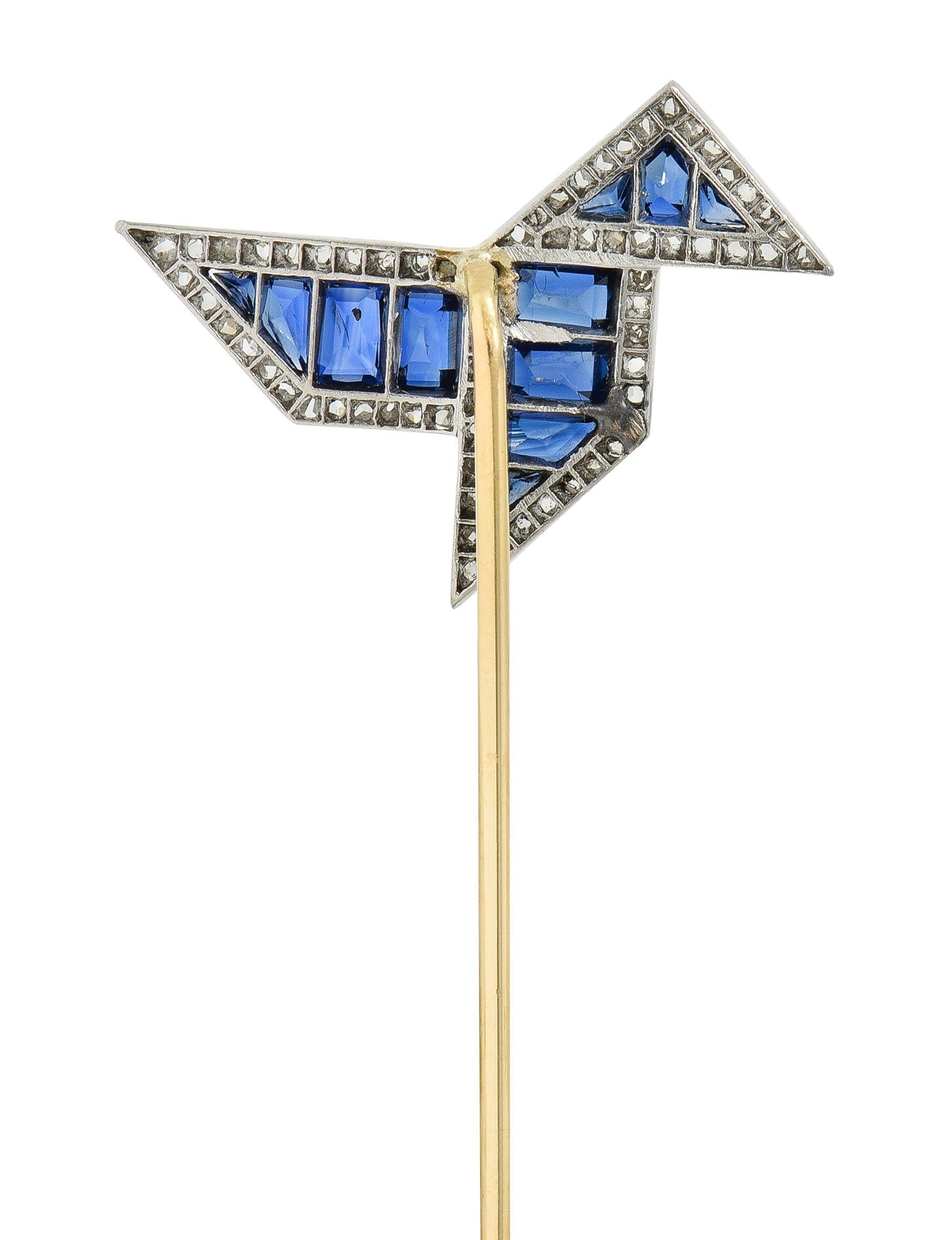 Art Deco 2,34 Karat Saphir Diamant Platin 14 Karat Gold Origami Vogel Stickpin (Baguetteschliff) im Angebot