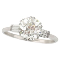 Verlobungsring, Art déco, 2,35 Karat Diamant im alteuropäischen und Baguetteschliff, um 1946