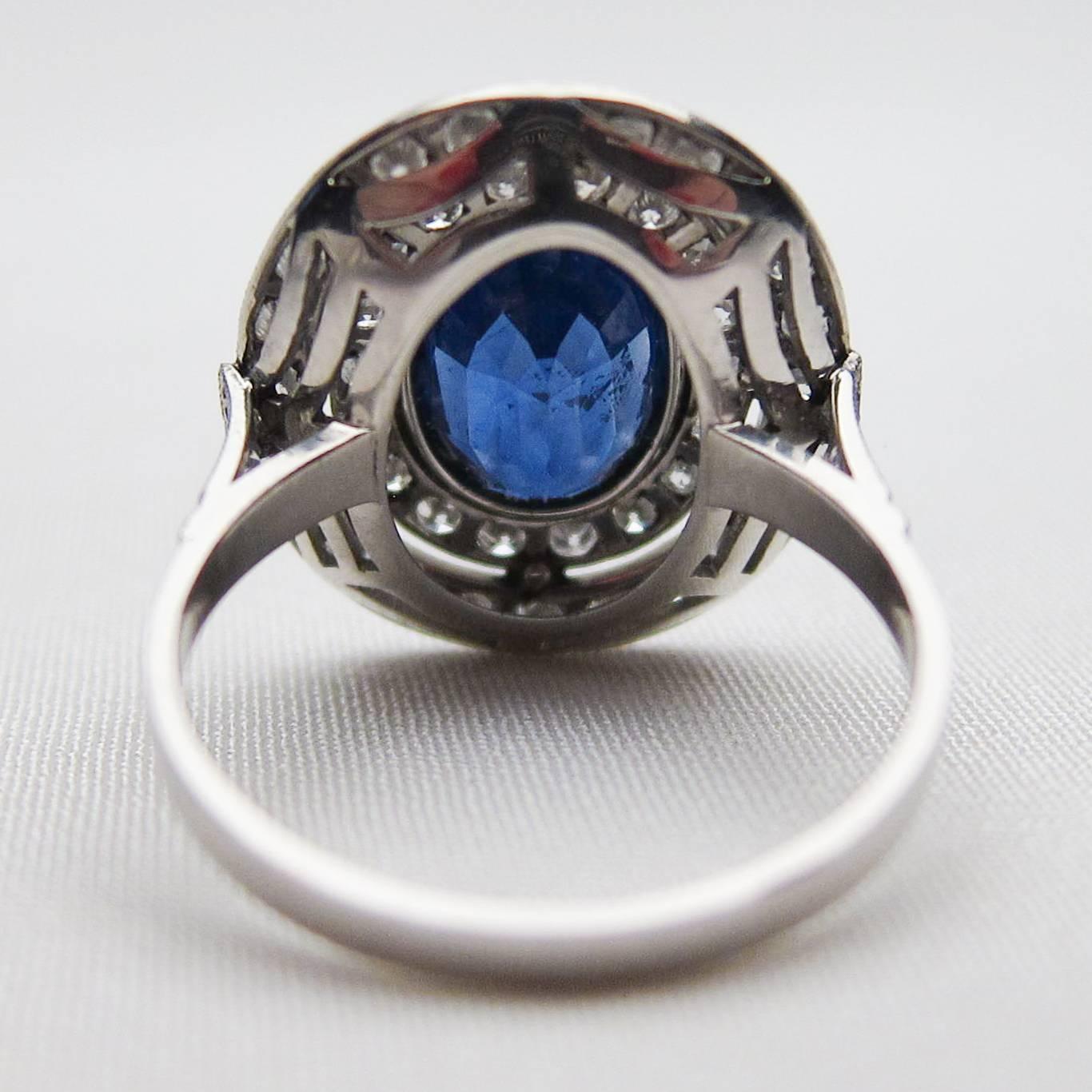 Art Deco 2.36 Carat Natural Blue Sapphire Double Diamond Platinum Halo Ring For Sale 2