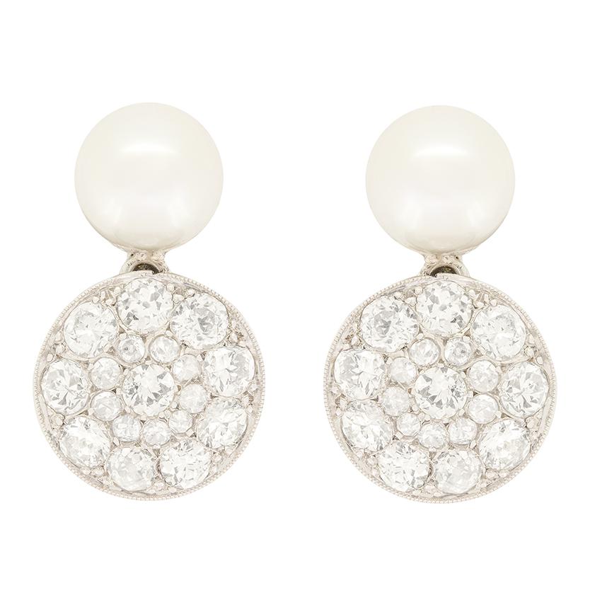 Art Deco 2.36ct Diamond and Pearl Drop Earrings, c.1920s In Good Condition For Sale In London, GB