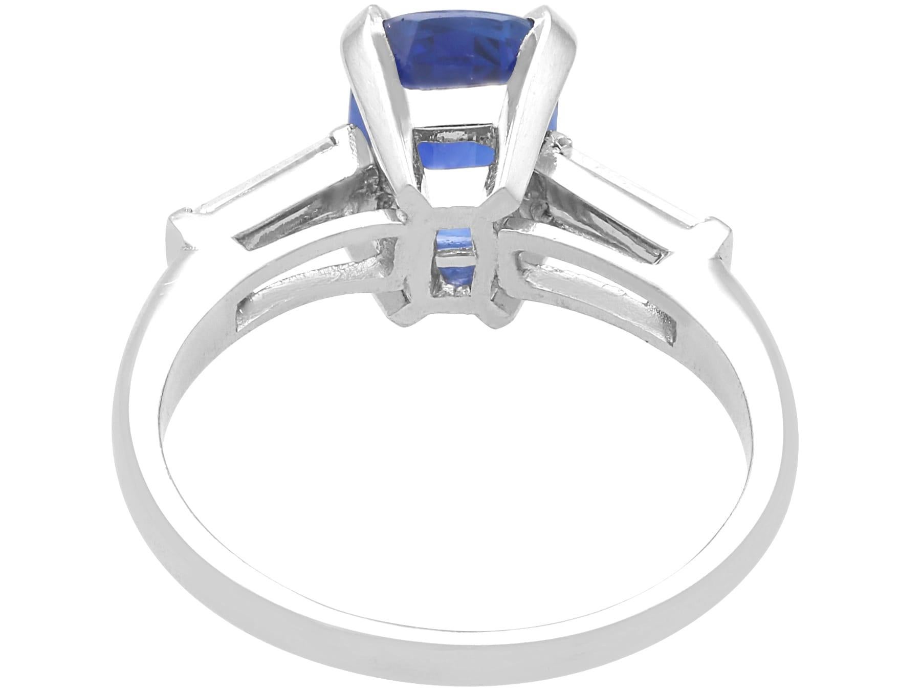Art Deco 2.38 Carat Burmese Sapphire 0.30 Carat Diamond Platinum Ring Circa 1930 en Excelente estado para la venta en Jesmond, Newcastle Upon Tyne